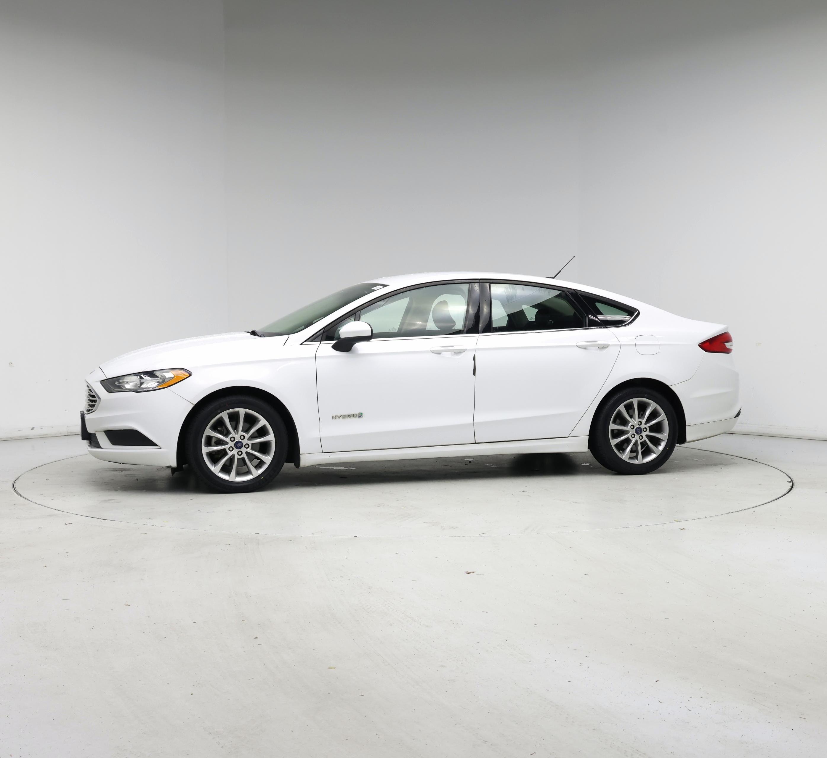 Thumbnail: 2017 Ford Fusion - 3