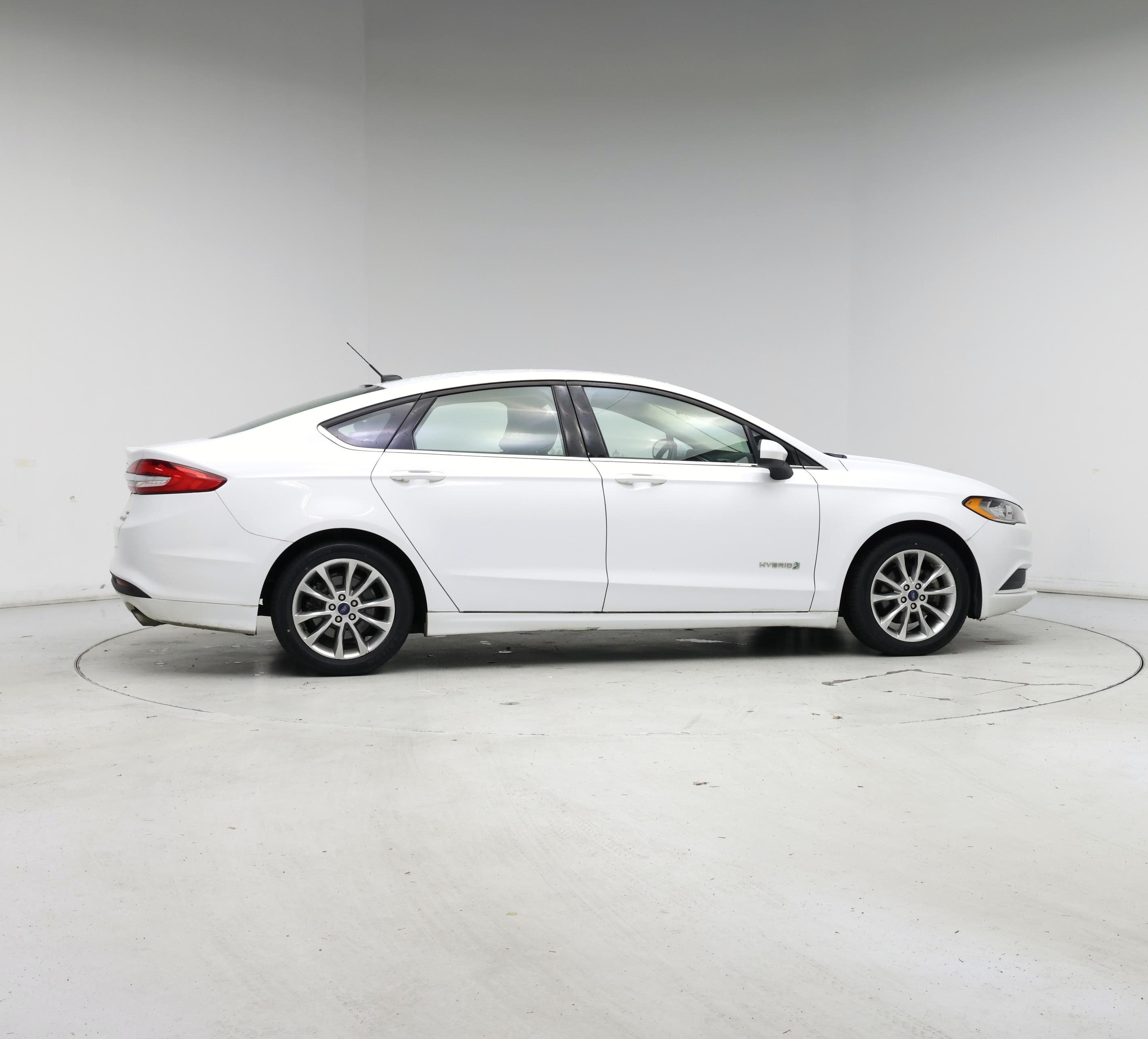 Thumbnail: 2017 Ford Fusion - 7