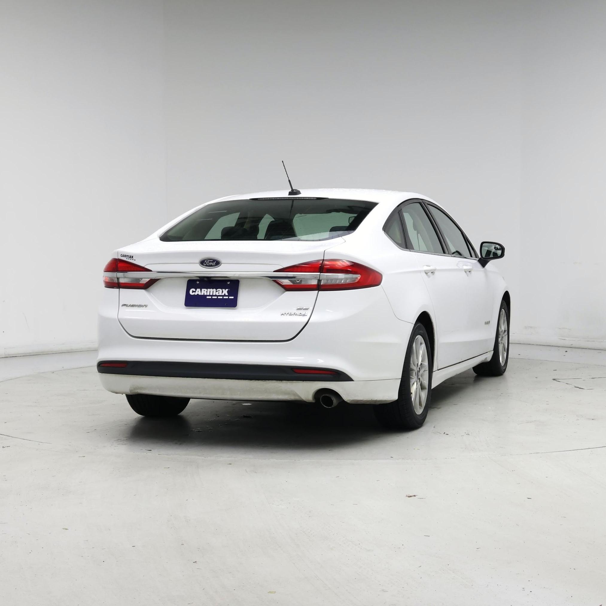 Thumbnail: 2017 Ford Fusion - 8