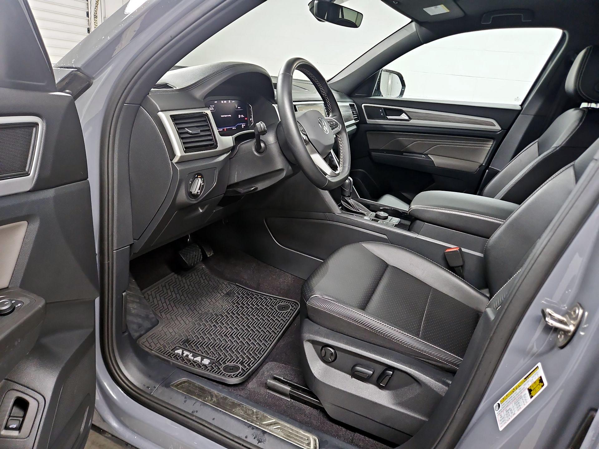 Thumbnail: 2022 Volkswagen Atlas - 11