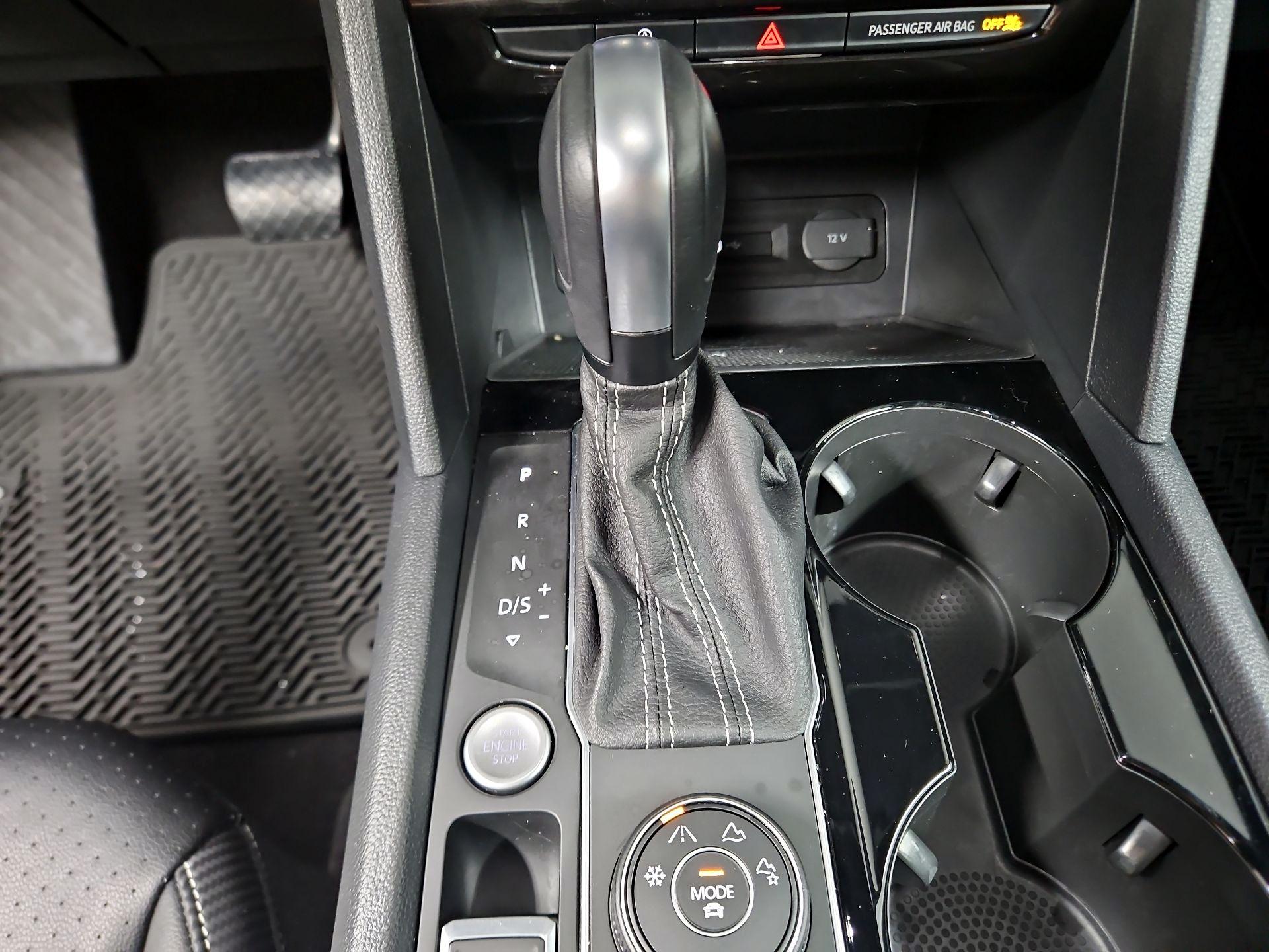 Thumbnail: 2022 Volkswagen Atlas - 17