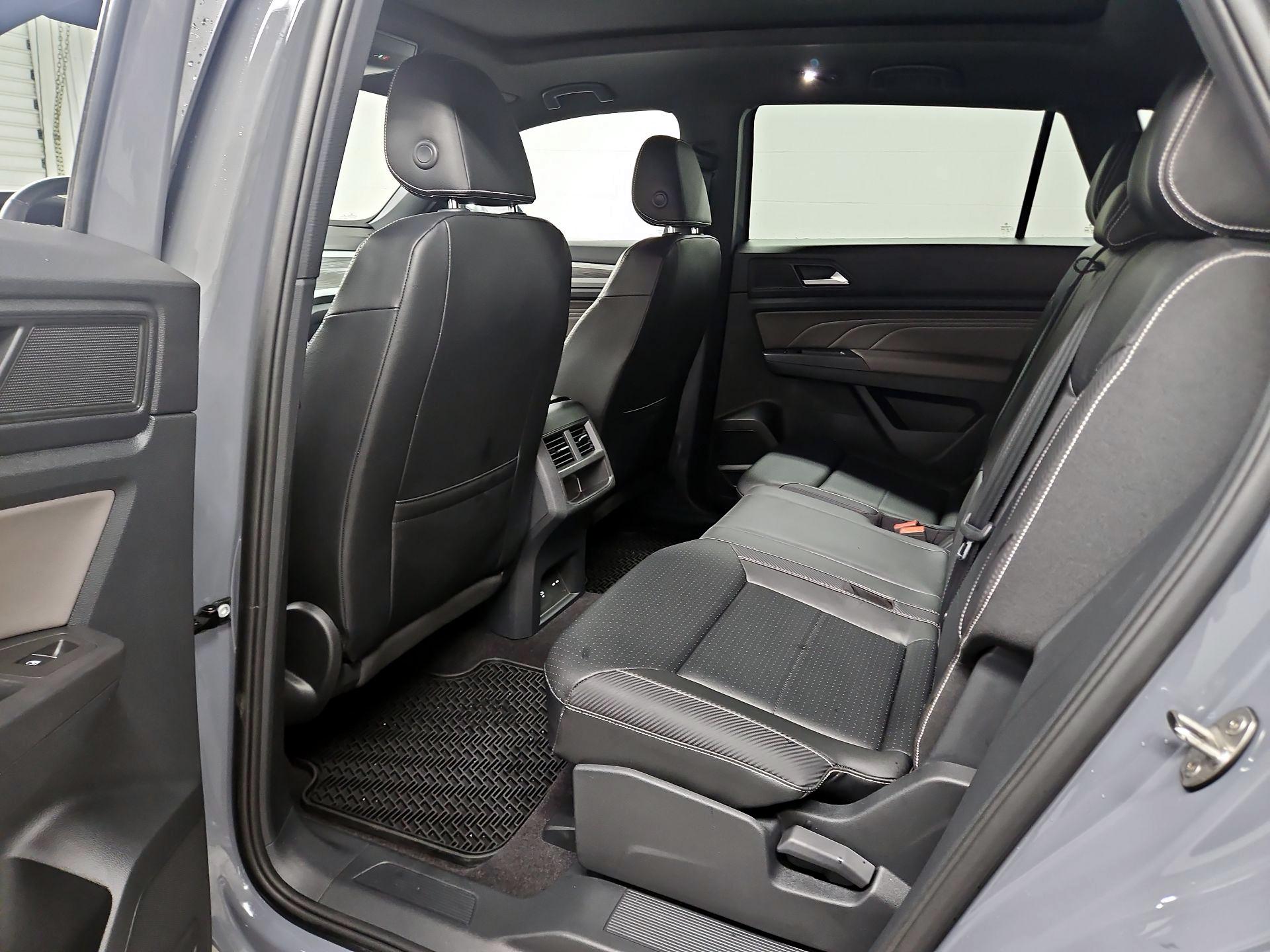 Thumbnail: 2022 Volkswagen Atlas - 20