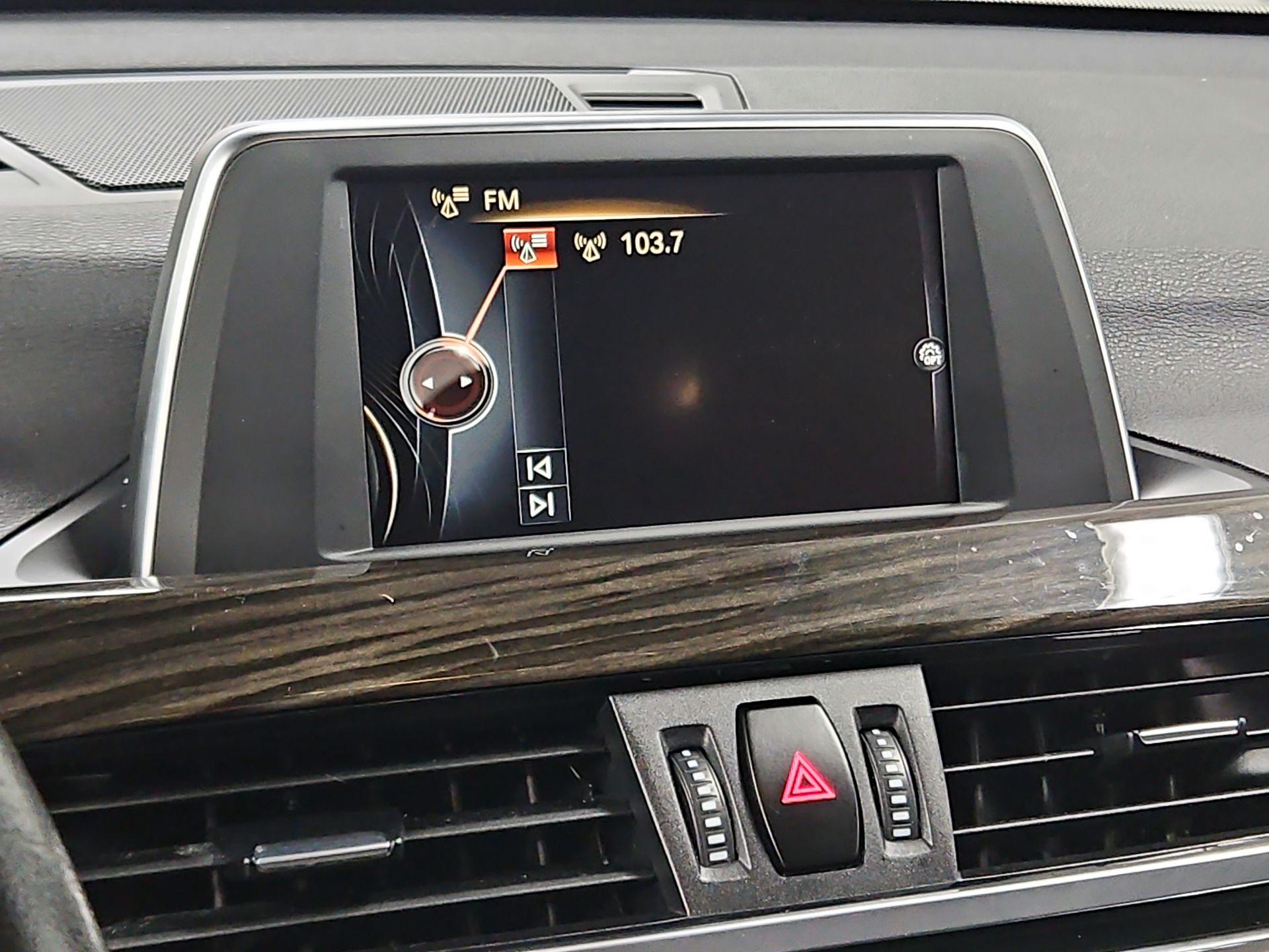 Thumbnail: 2016 BMW X1 - 16