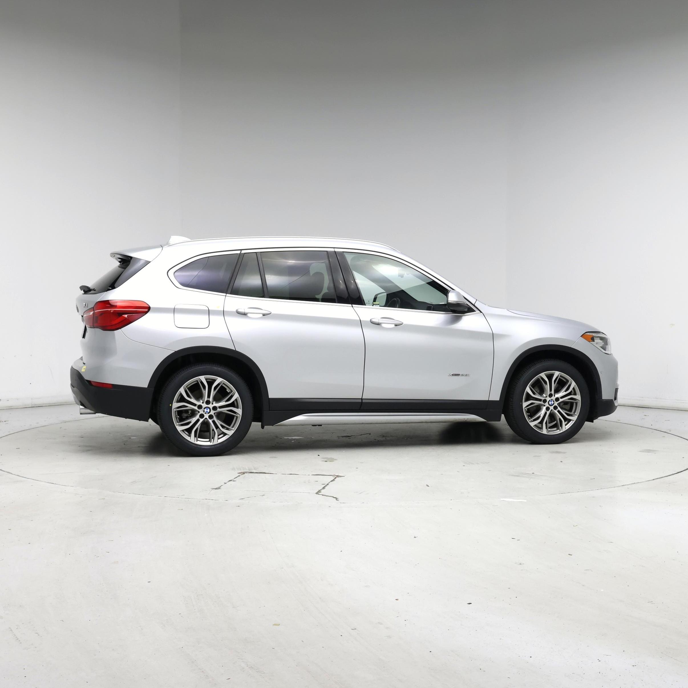Thumbnail: 2016 BMW X1 - 7