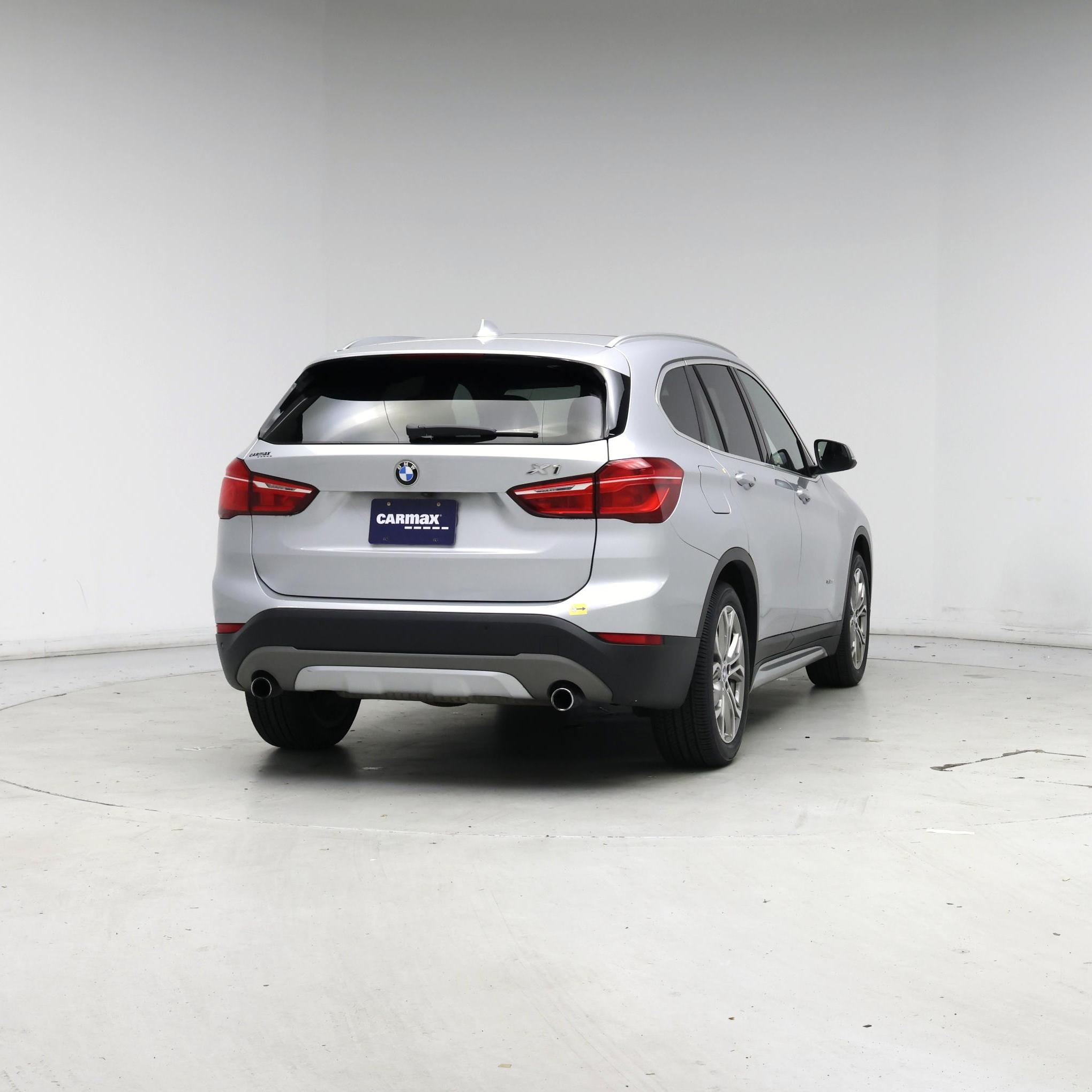 Thumbnail: 2016 BMW X1 - 8