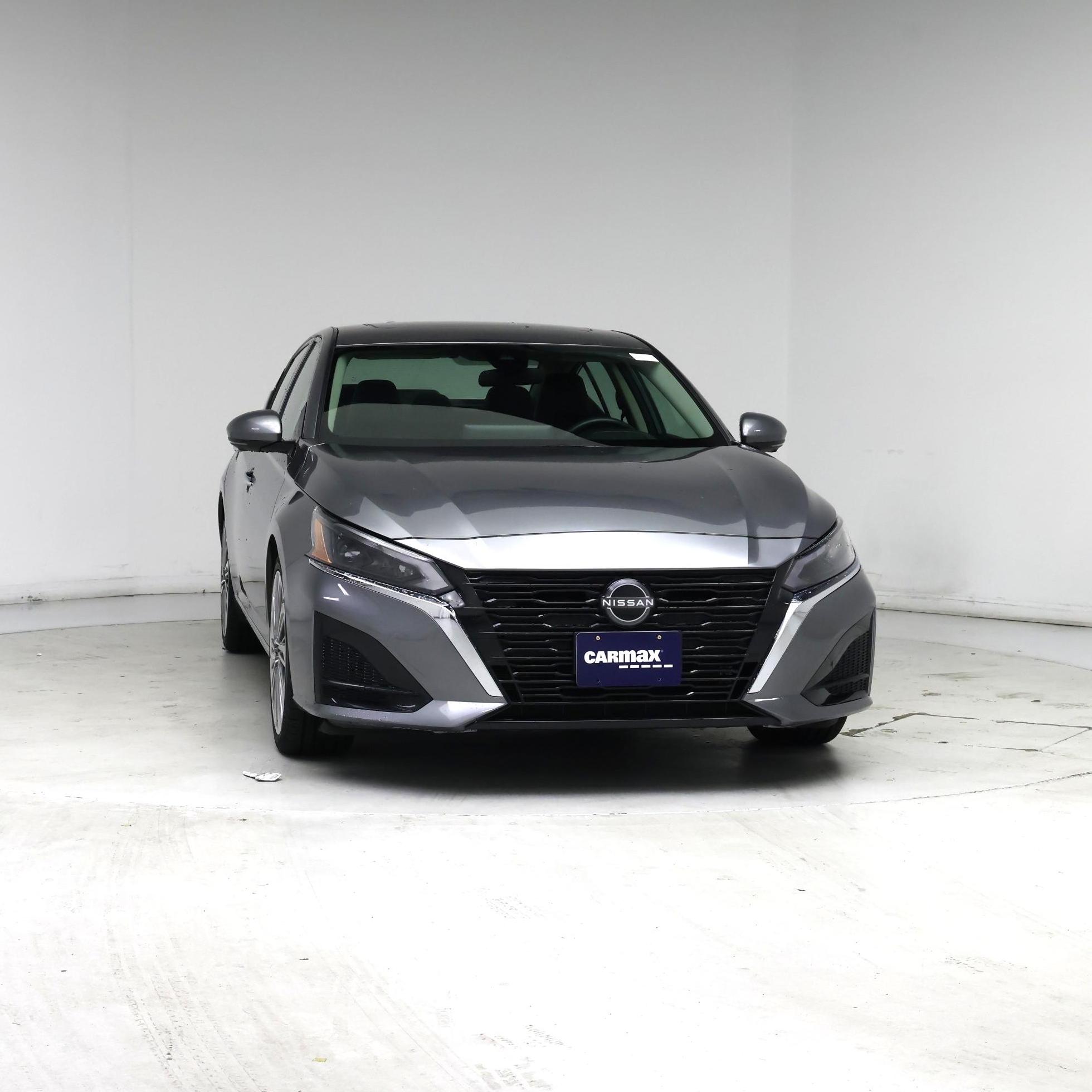 Thumbnail: 2023 Nissan Altima - 5