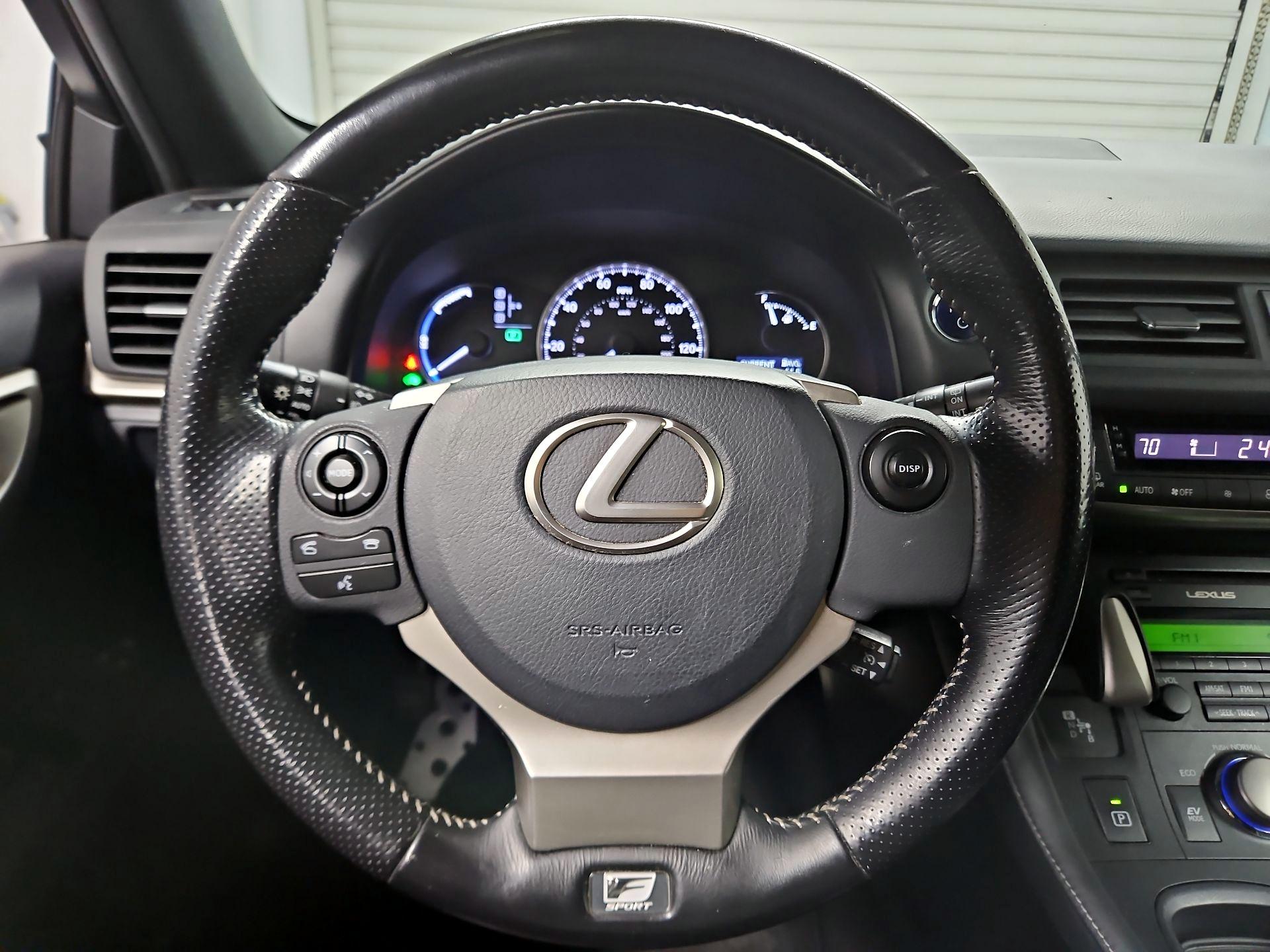 Thumbnail: 2016 Lexus CT - 10