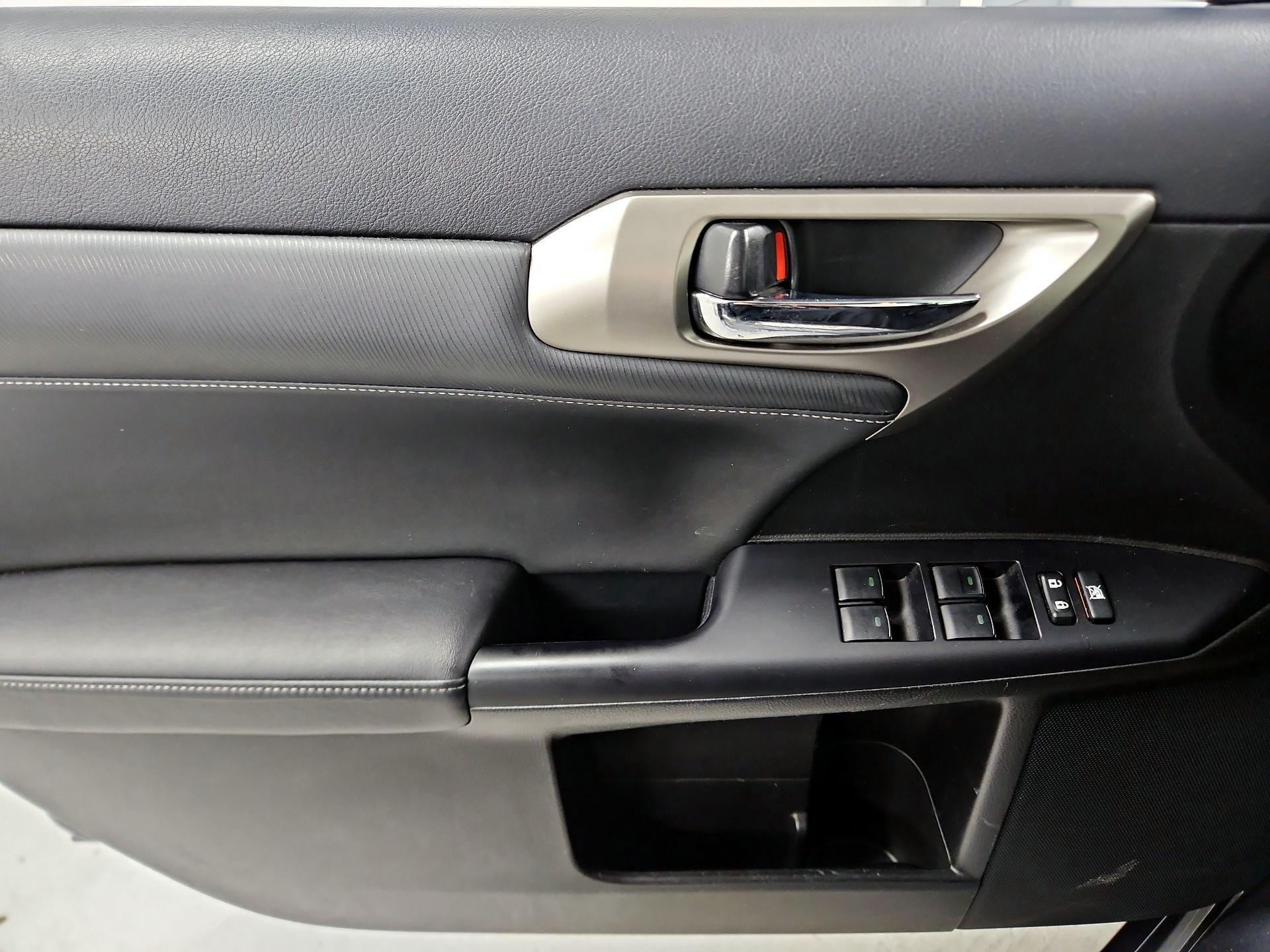 Thumbnail: 2016 Lexus CT - 12