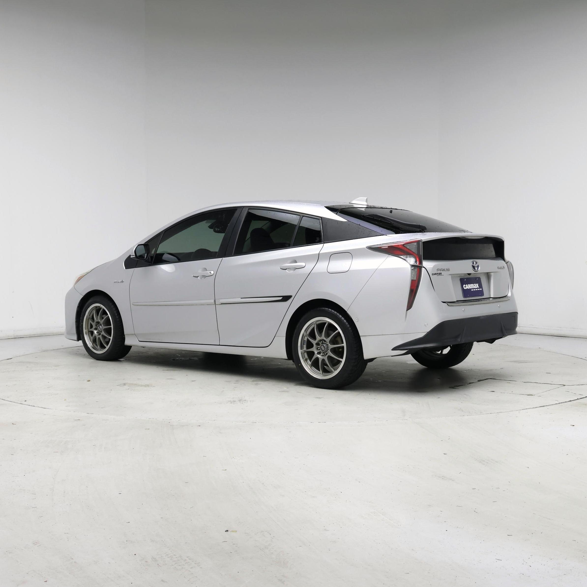 Thumbnail: 2017 Toyota Prius - 2
