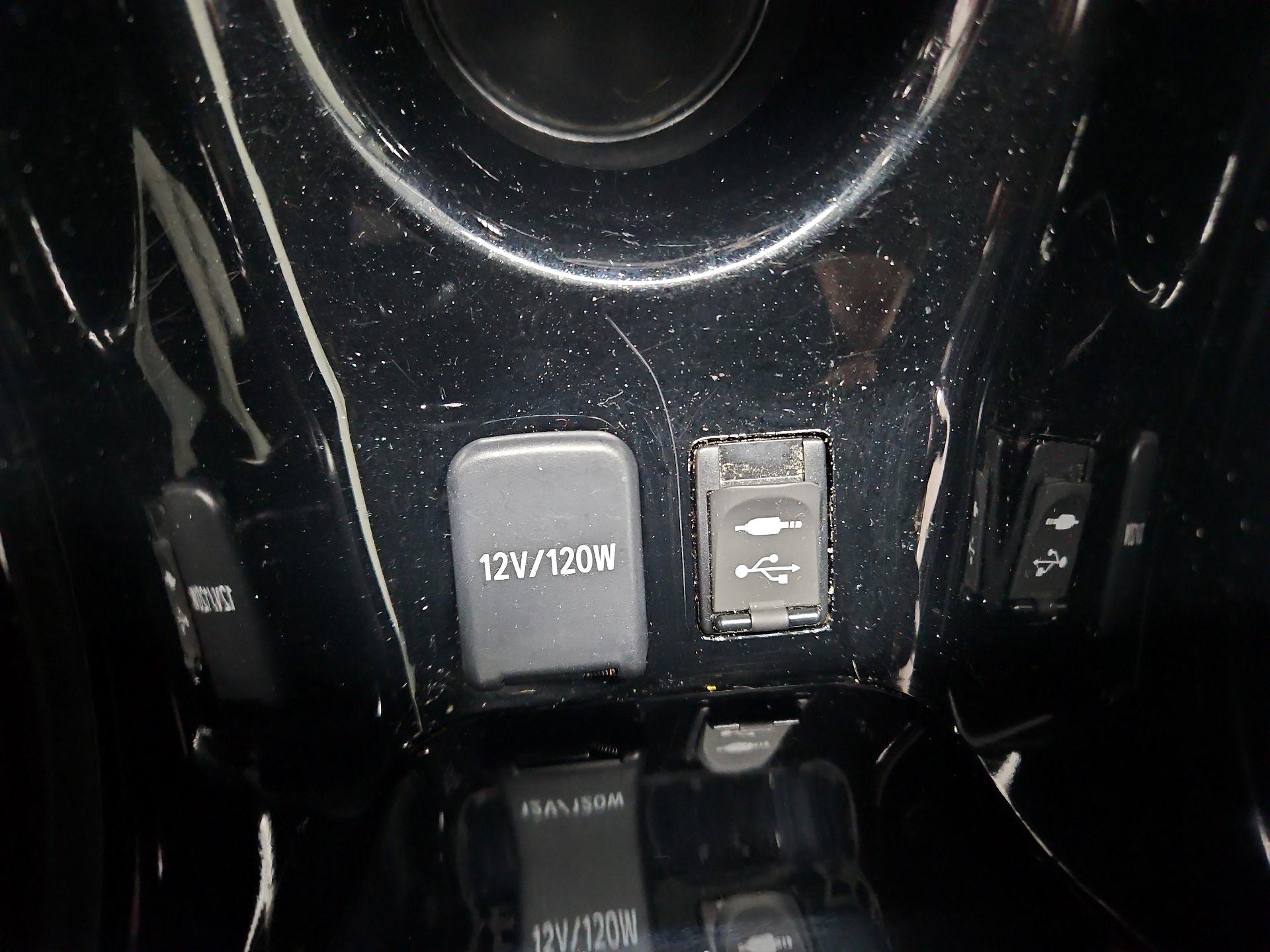 Thumbnail: 2017 Toyota Prius - 19