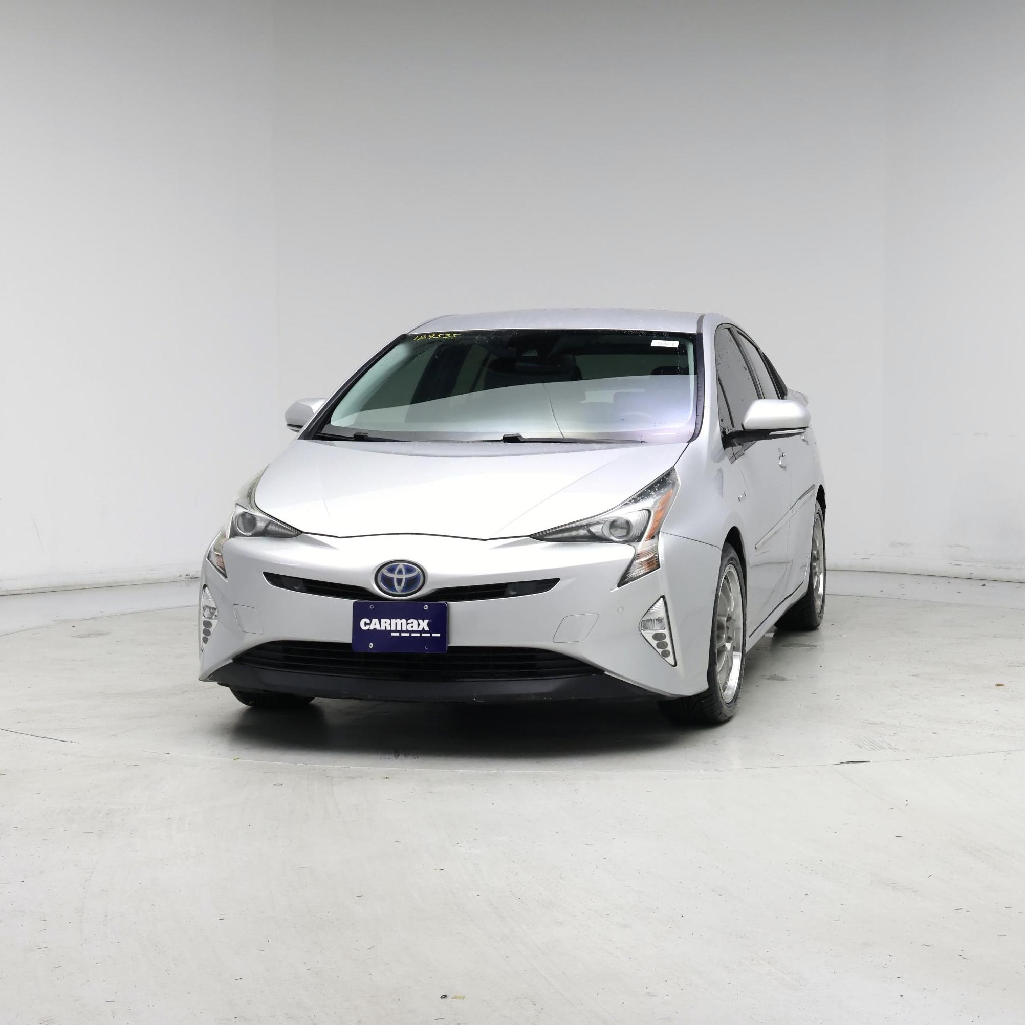 Thumbnail: 2017 Toyota Prius - 4