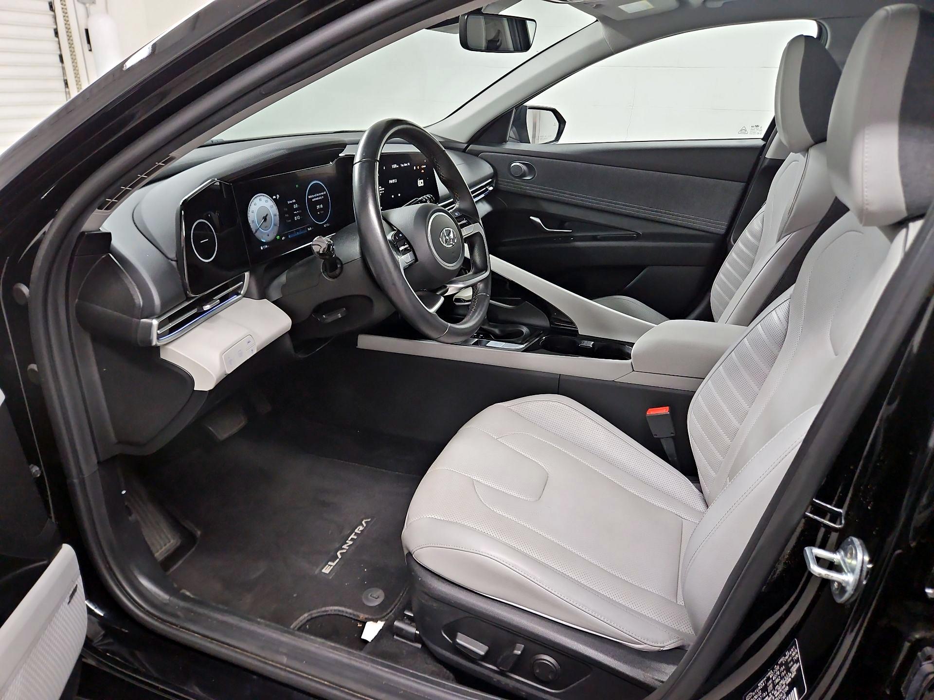 Thumbnail: 2023 Hyundai Elantra - 11