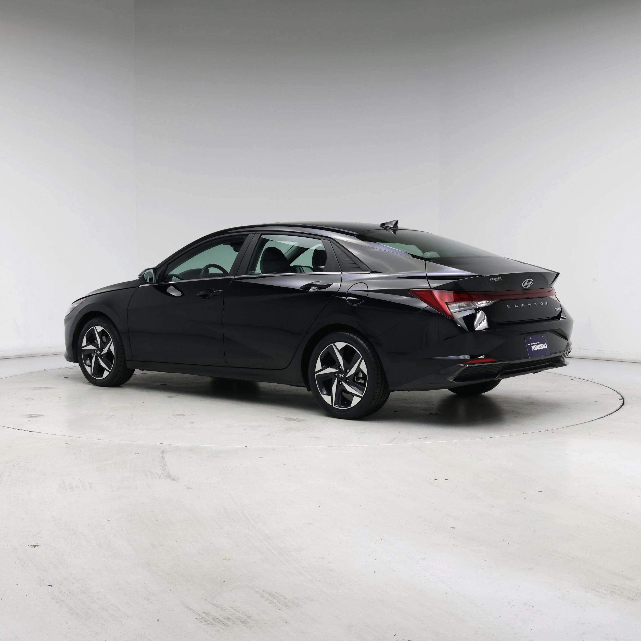 Thumbnail: 2023 Hyundai Elantra - 2