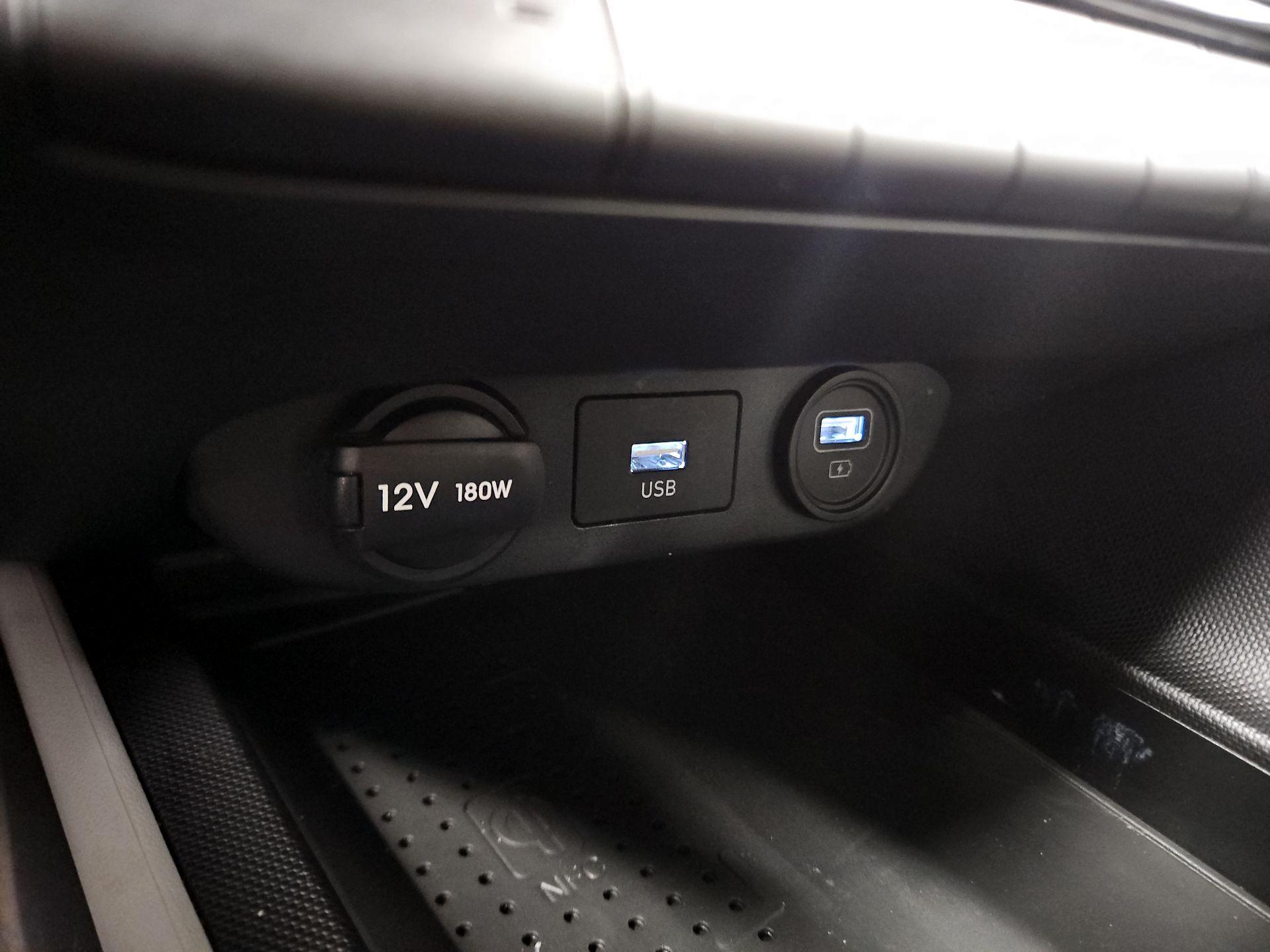 Thumbnail: 2023 Hyundai Elantra - 19