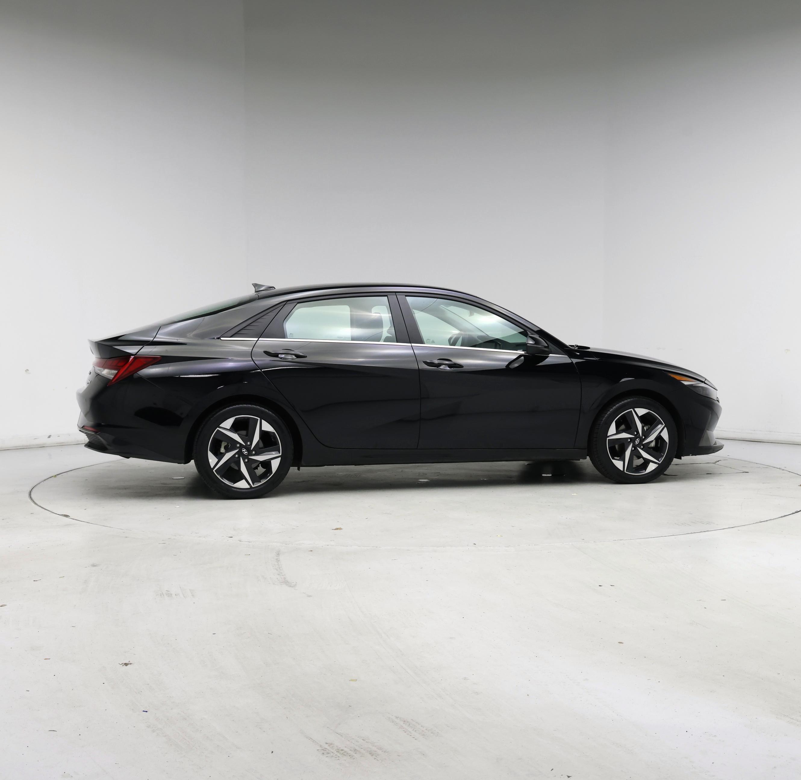 Thumbnail: 2023 Hyundai Elantra - 7