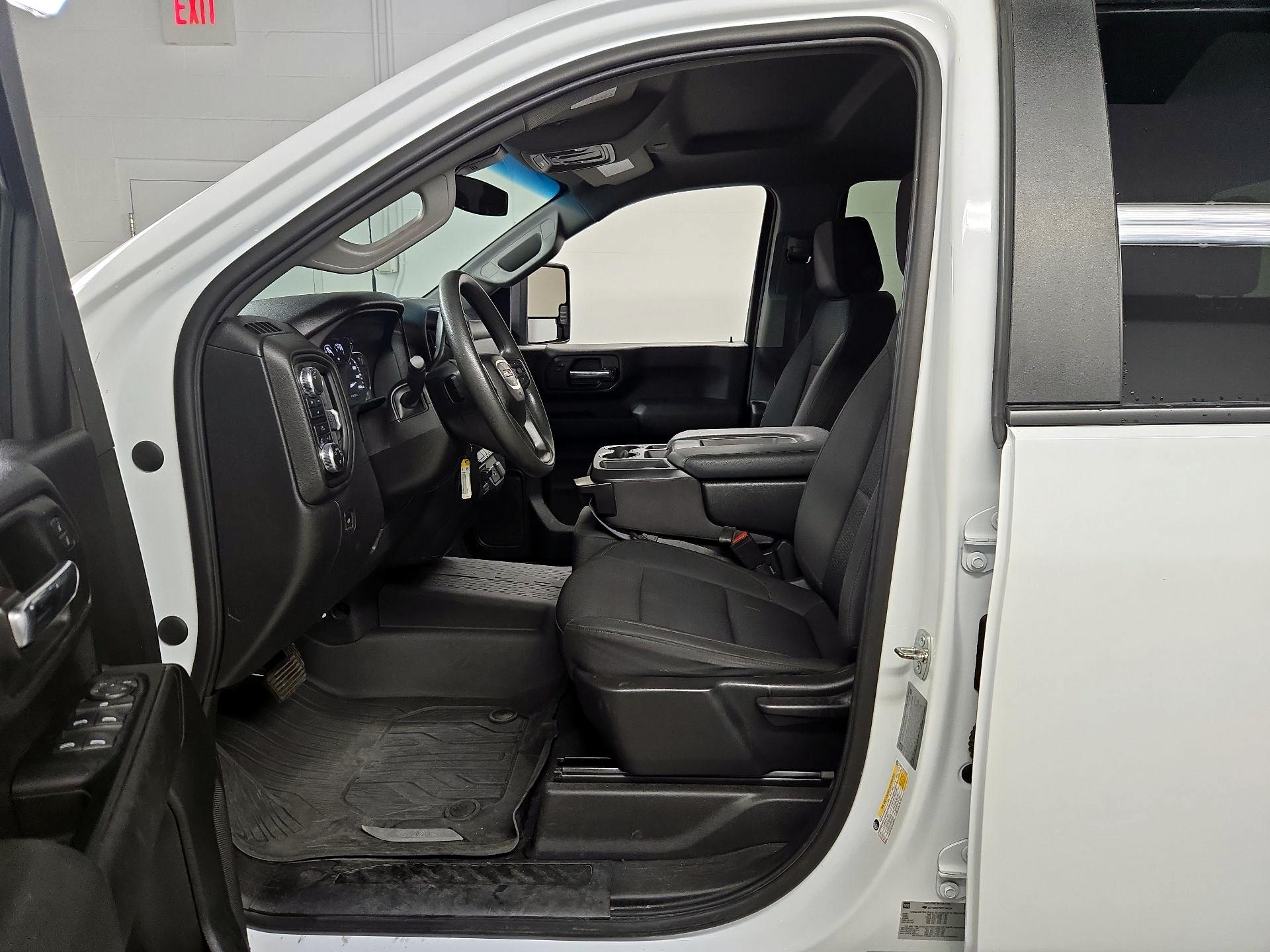 Thumbnail: 2023 GMC Sierra 3500 - 11