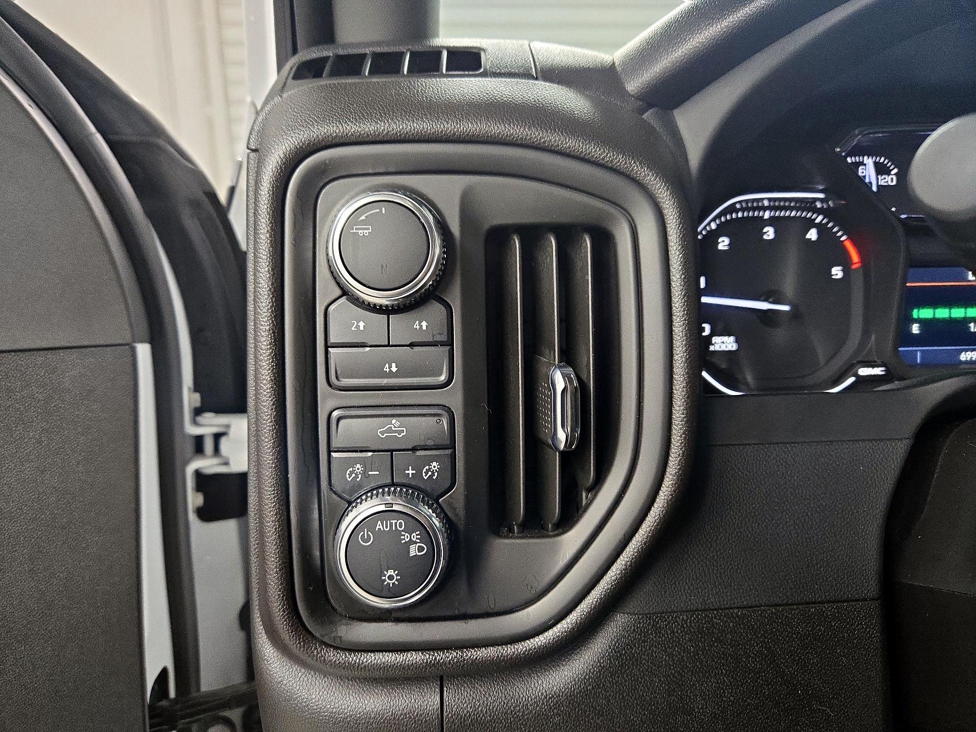 Thumbnail: 2023 GMC Sierra 3500 - 13