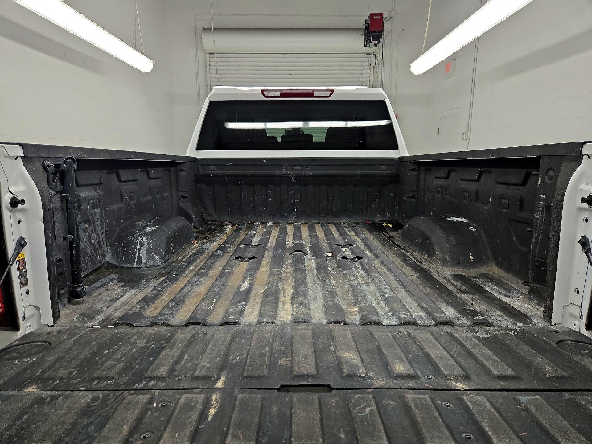 Thumbnail: 2023 GMC Sierra 3500 - 20