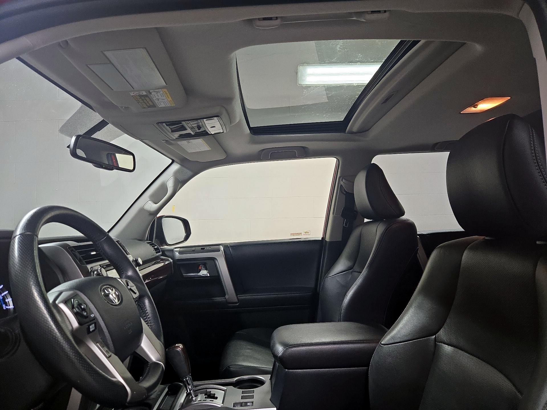 Thumbnail: 2018 Toyota 4Runner - 19