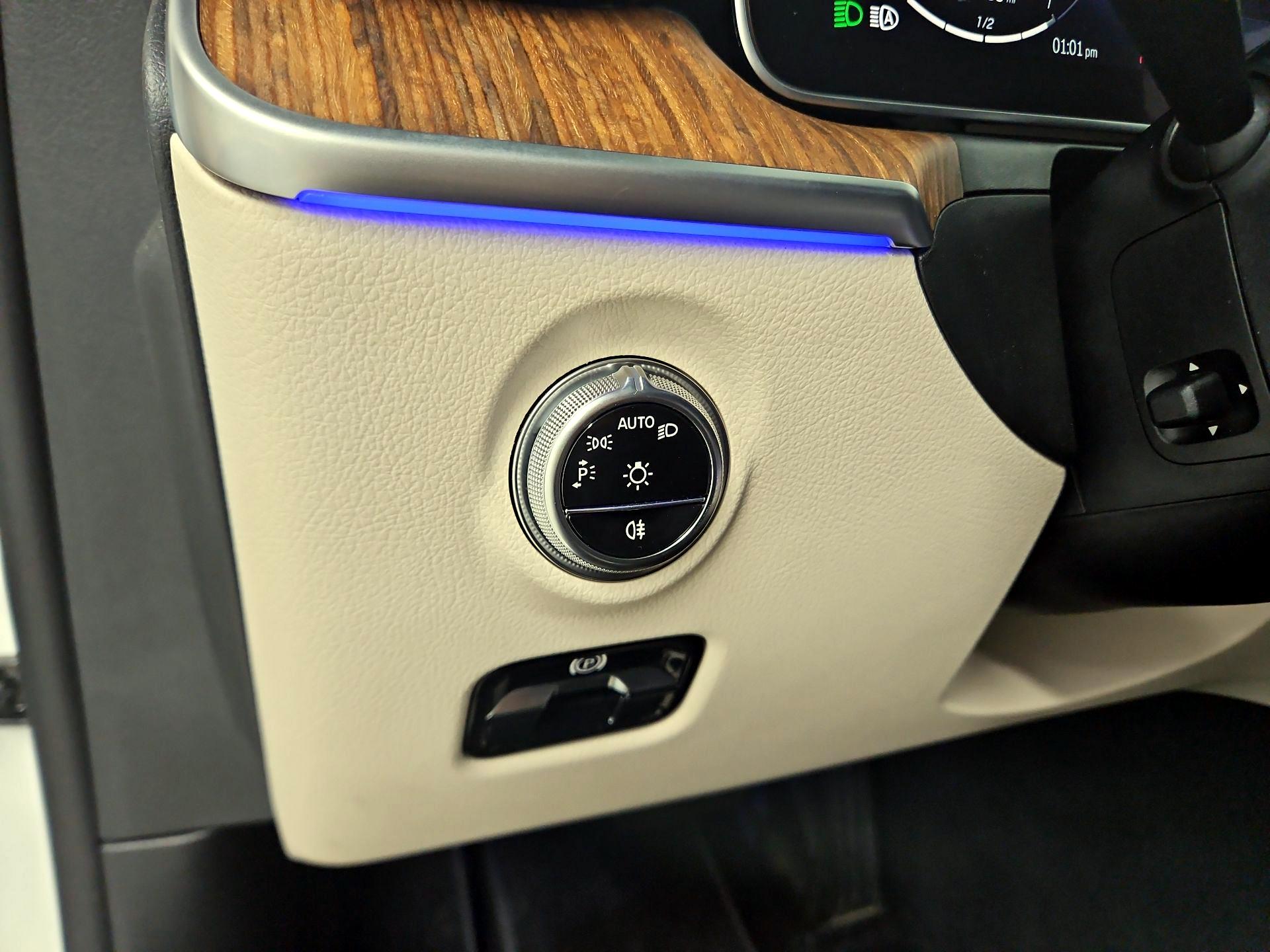 Thumbnail: 2023 Mercedes-Benz C-Class - 13