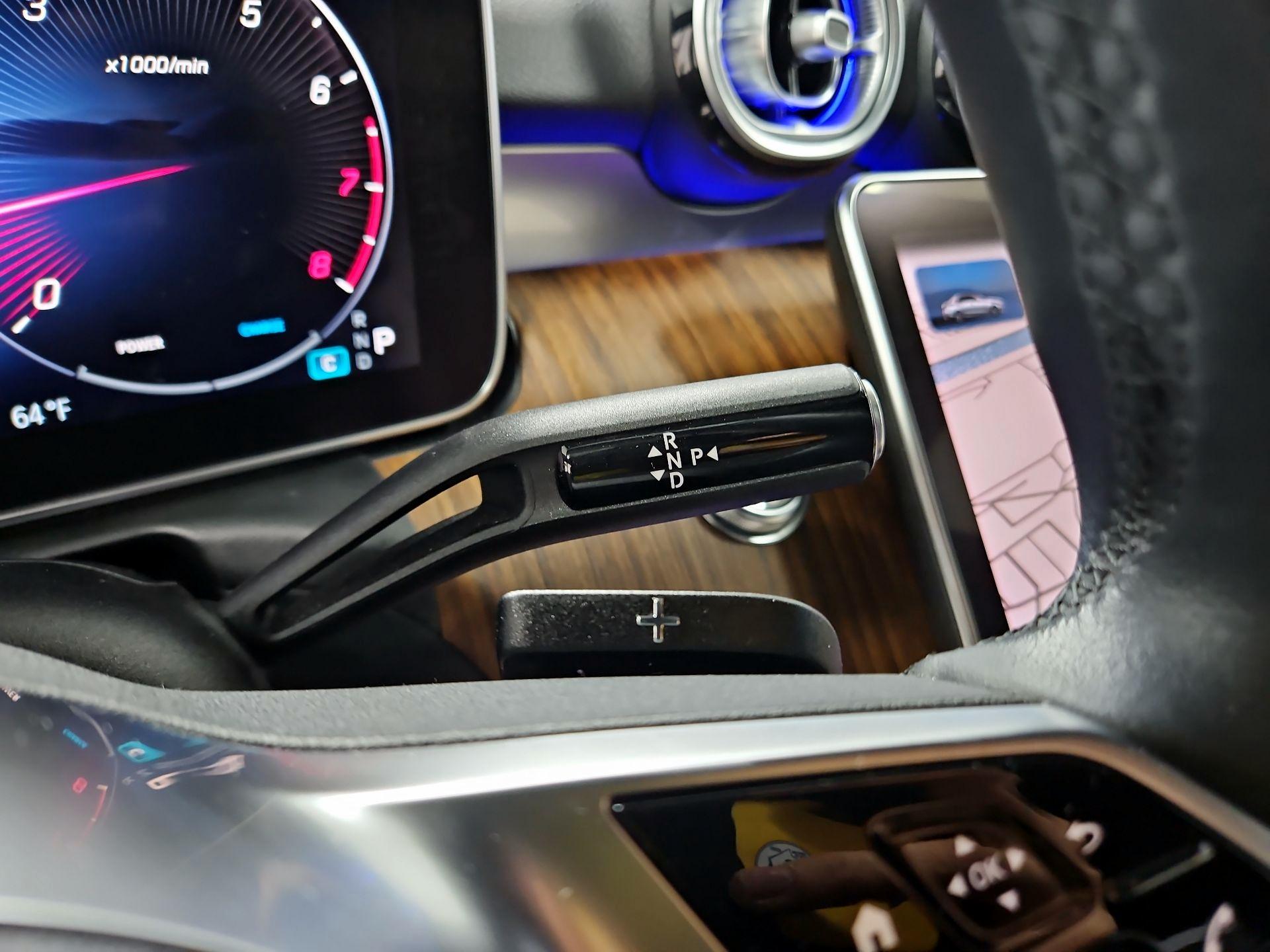 Thumbnail: 2023 Mercedes-Benz C-Class - 18