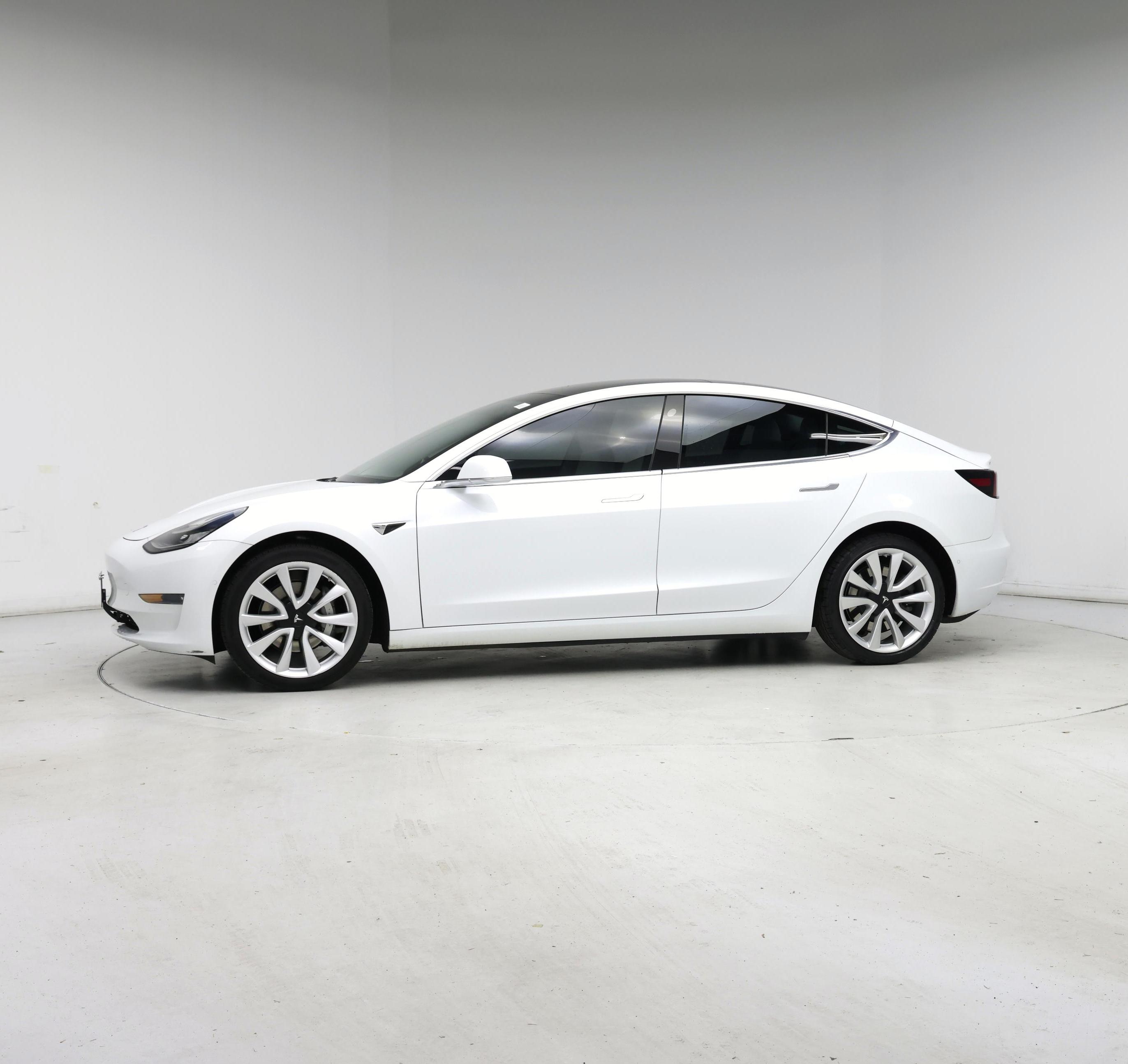 Thumbnail: 2019 Tesla Model 3 - 3