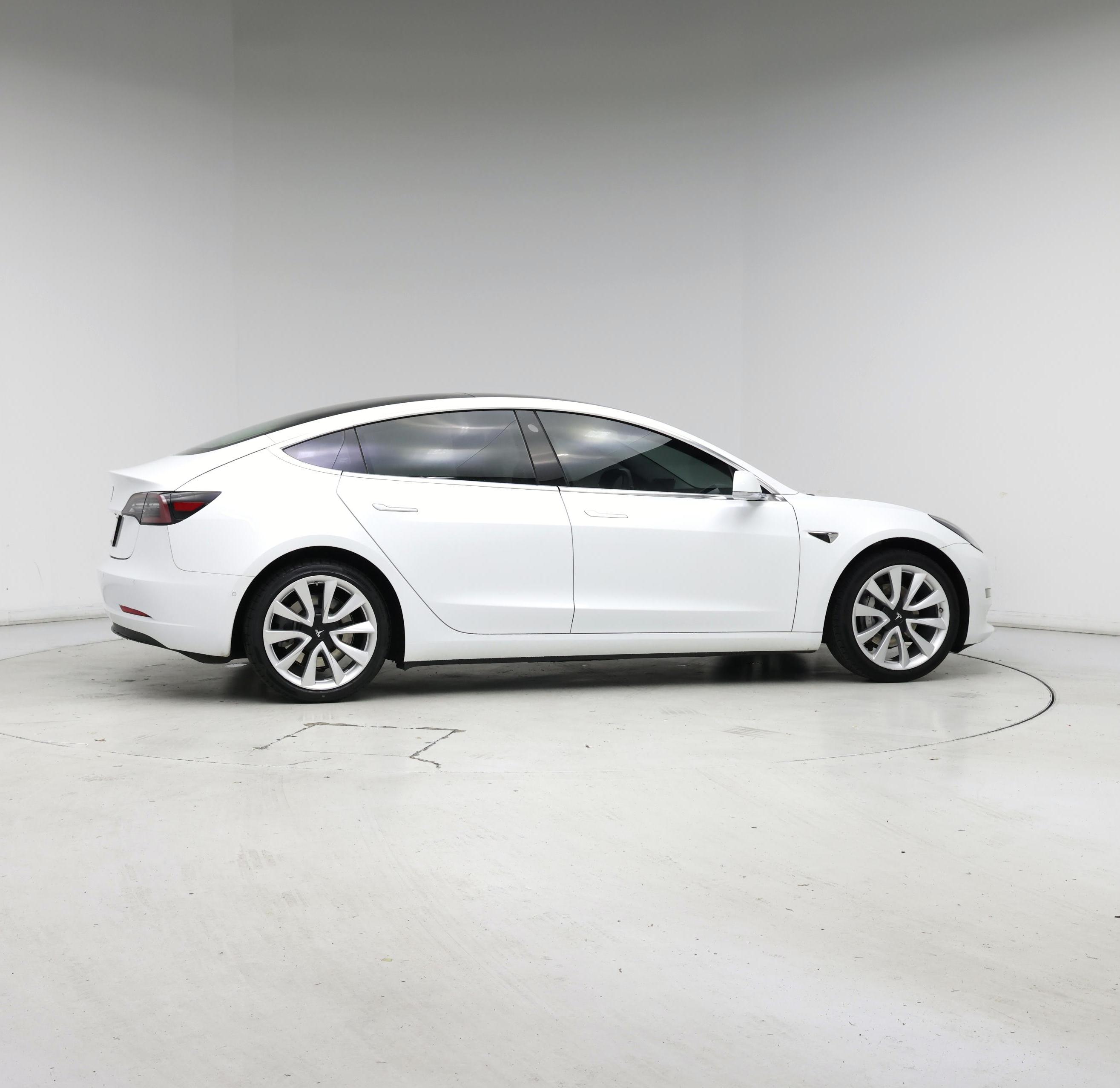 Thumbnail: 2019 Tesla Model 3 - 7