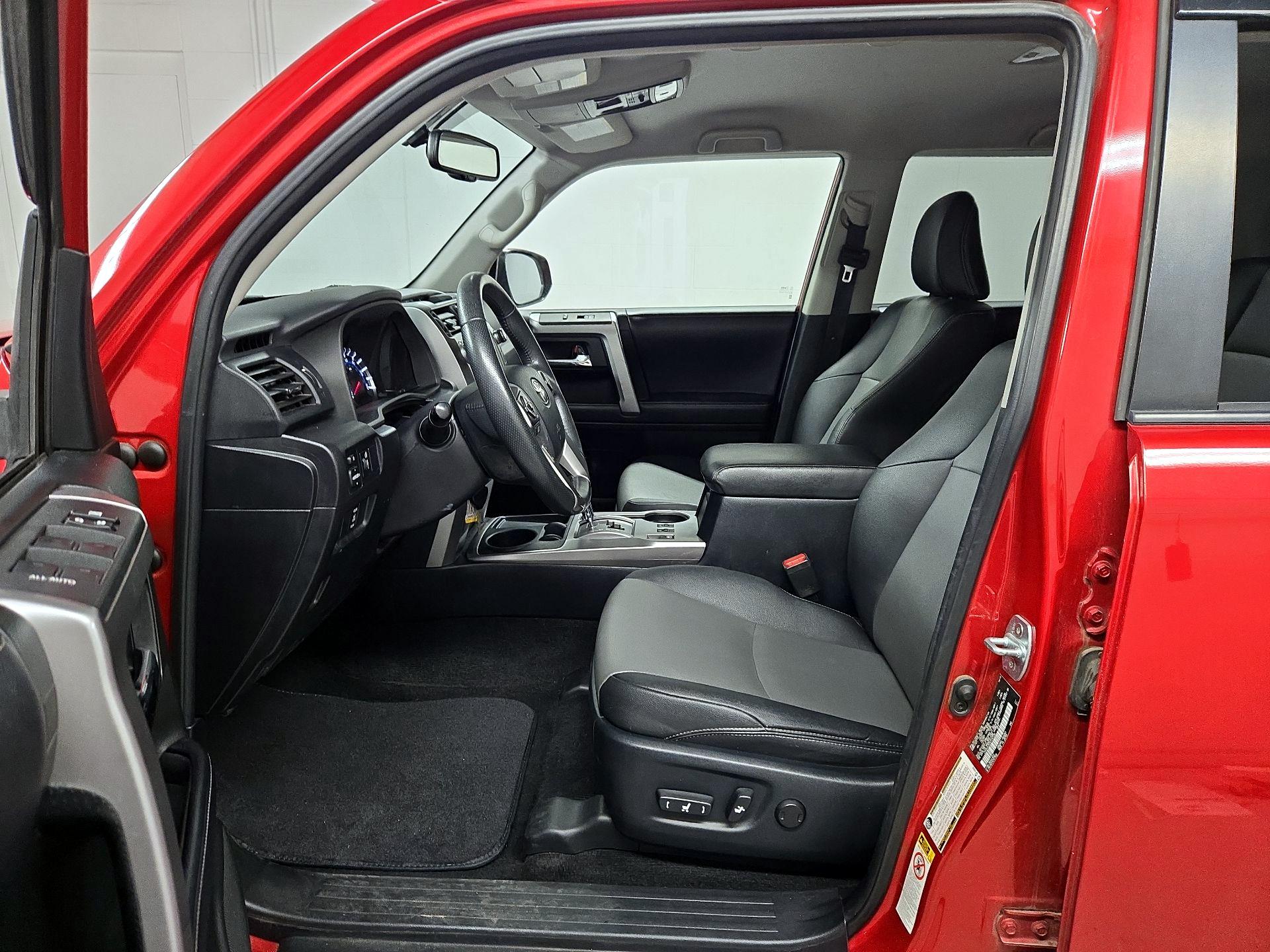 Thumbnail: 2019 Toyota 4Runner - 11