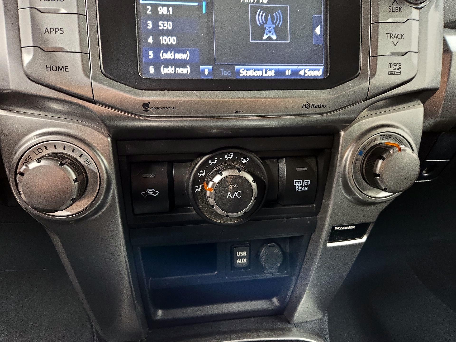 Thumbnail: 2019 Toyota 4Runner - 17