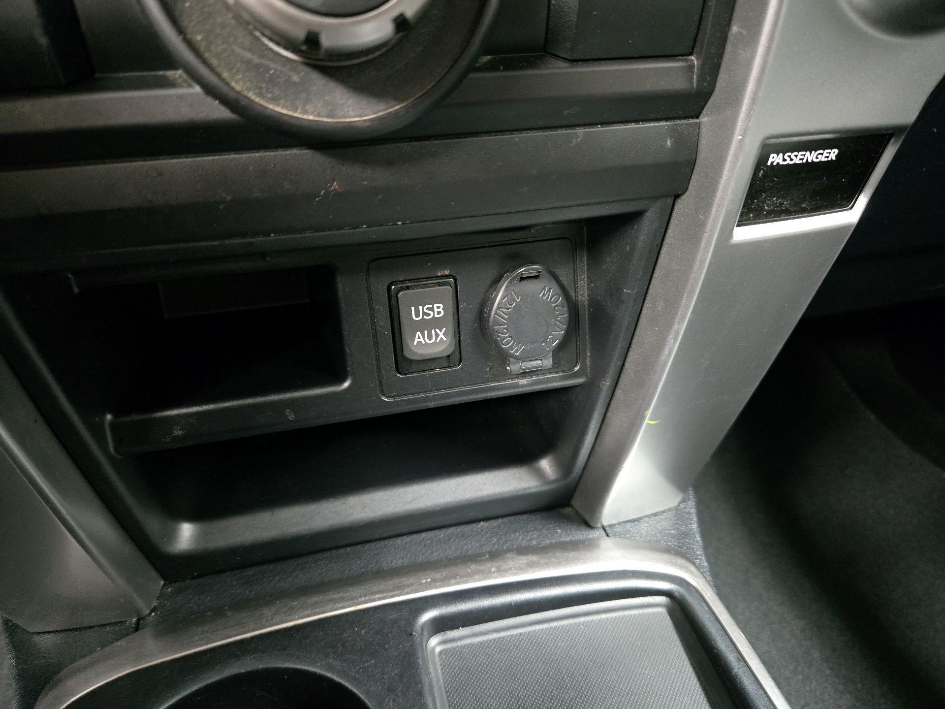 Thumbnail: 2019 Toyota 4Runner - 19