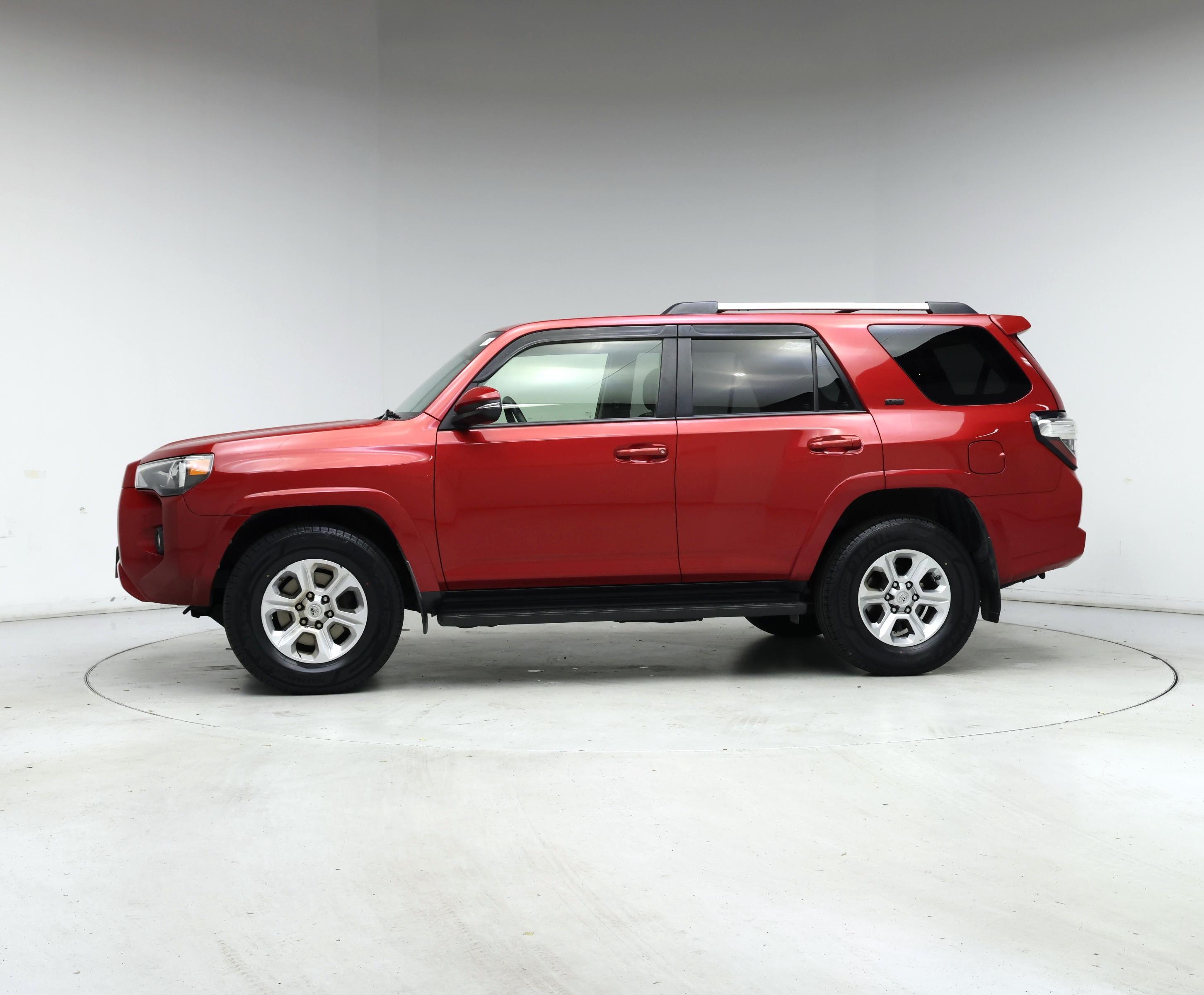 Thumbnail: 2019 Toyota 4Runner - 3