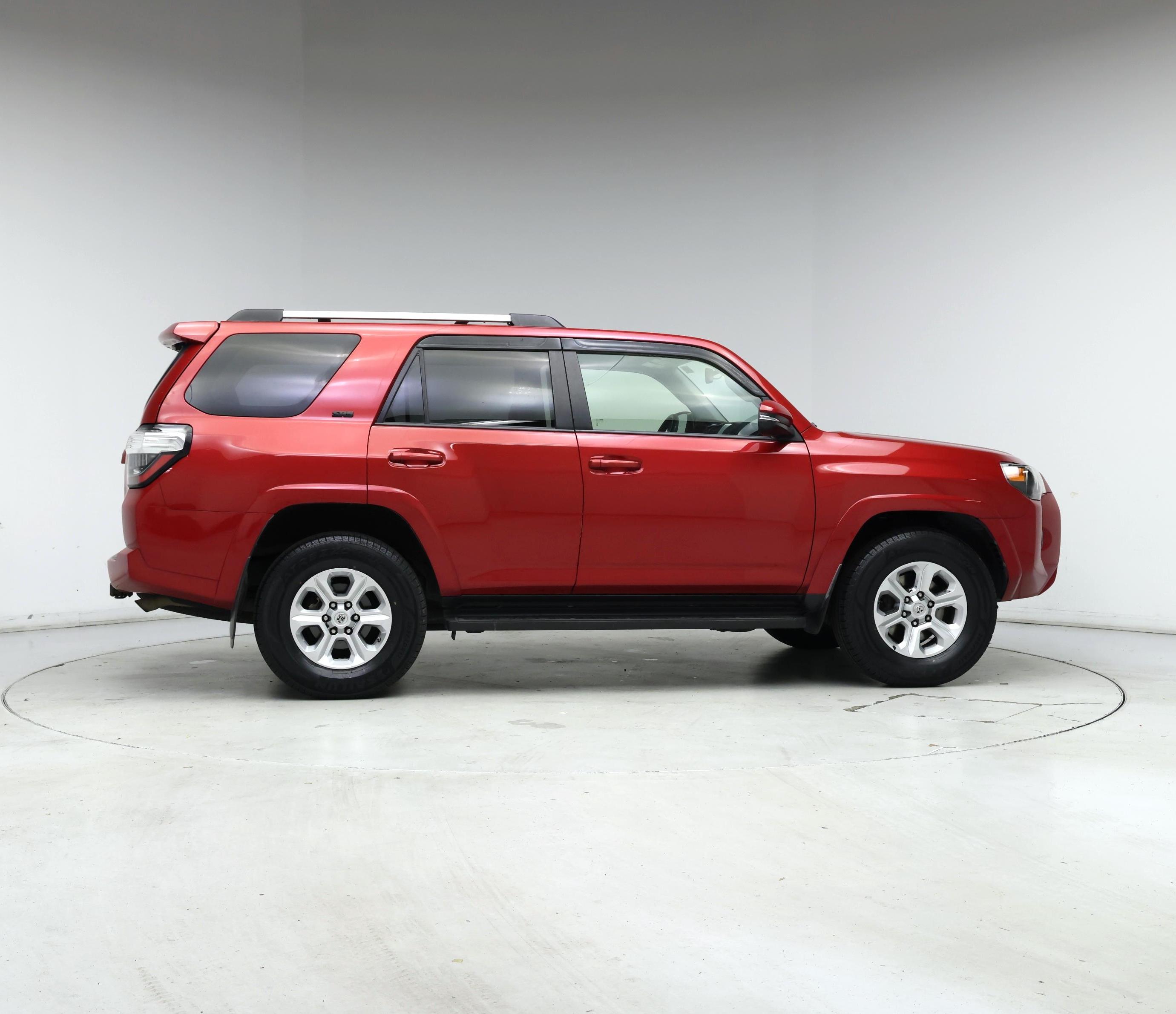 Thumbnail: 2019 Toyota 4Runner - 7