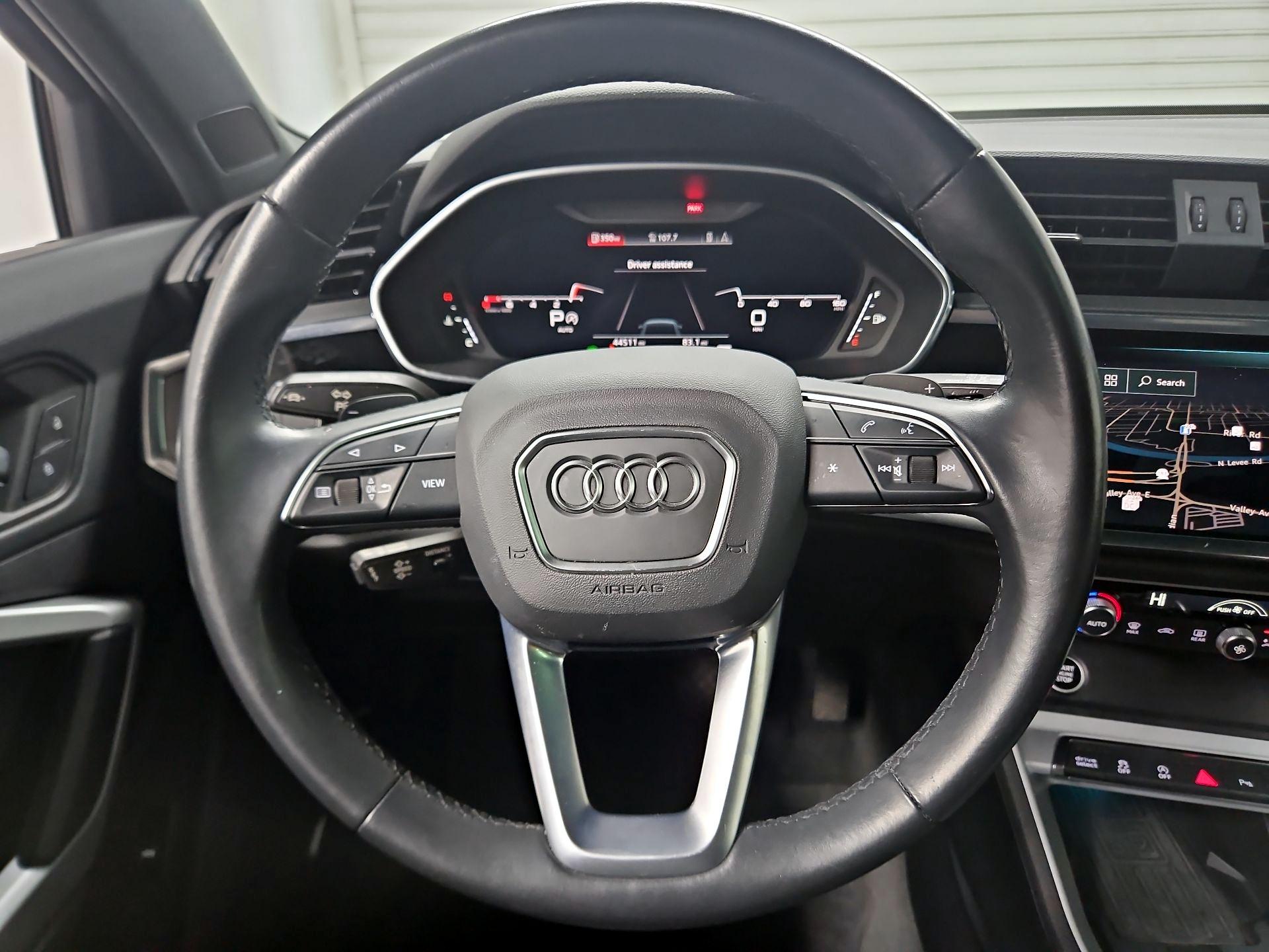 Thumbnail: 2021 Audi Q3 - 10