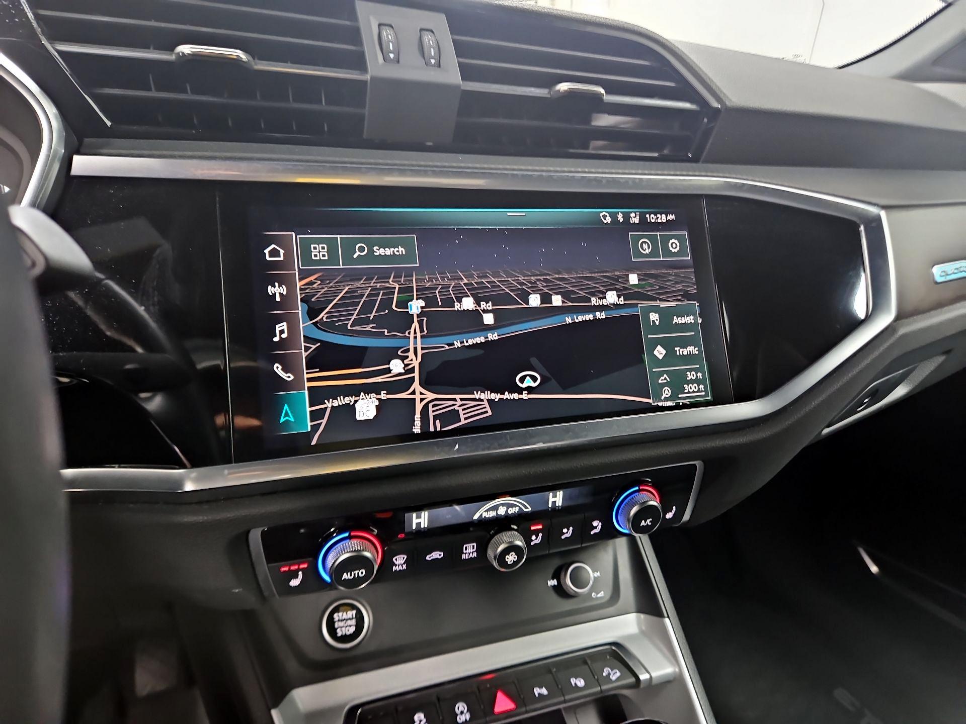 Thumbnail: 2021 Audi Q3 - 14