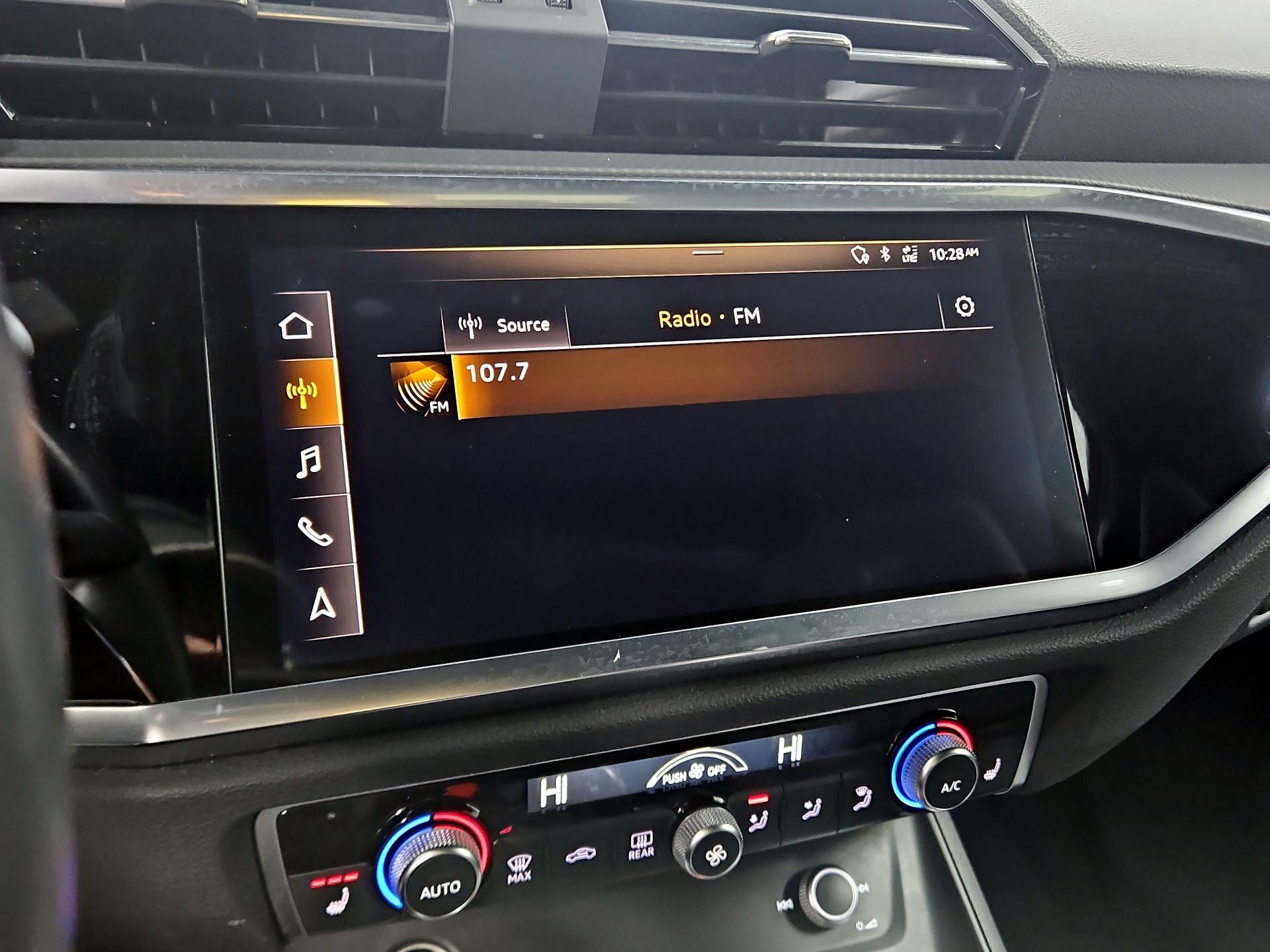 Thumbnail: 2021 Audi Q3 - 16