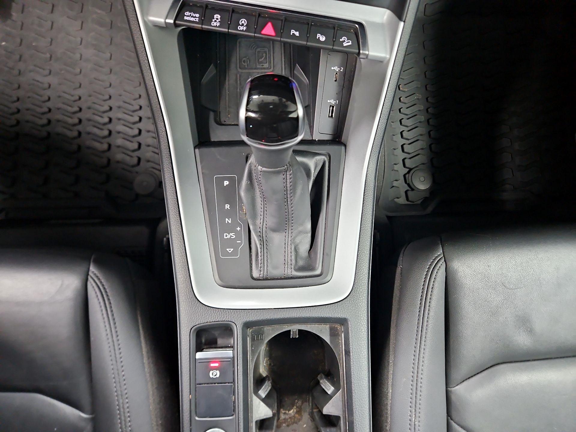 Thumbnail: 2021 Audi Q3 - 18