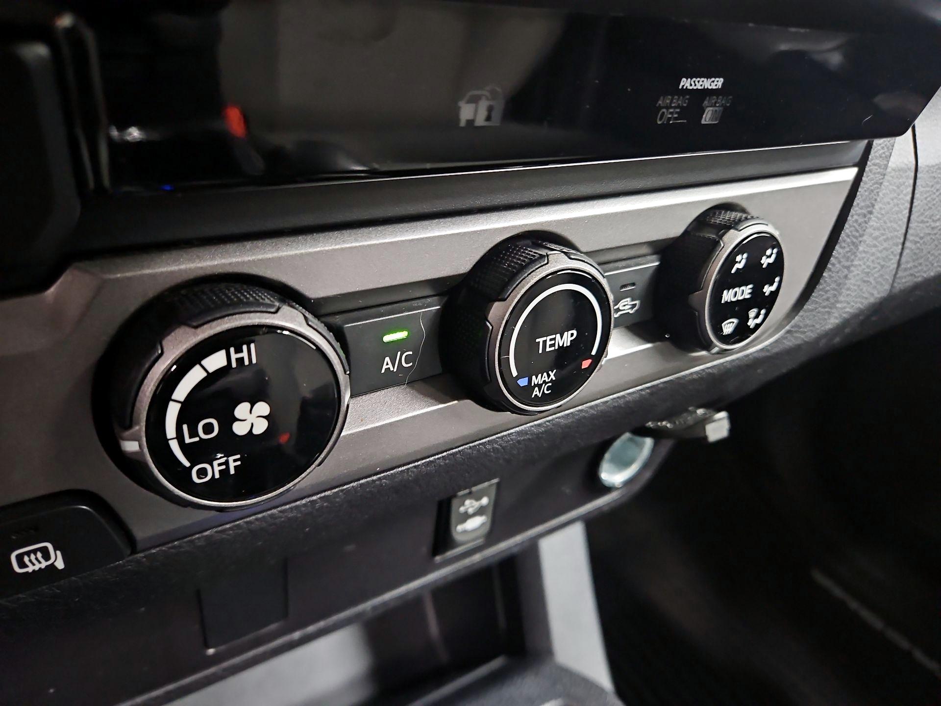 Thumbnail: 2017 Toyota Tacoma - 16