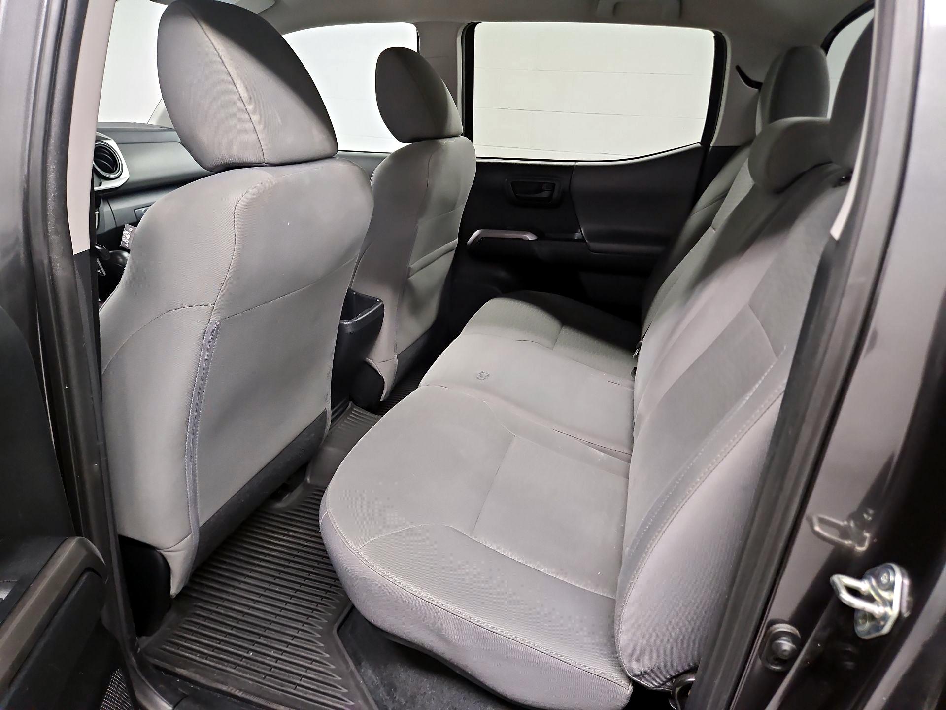 Thumbnail: 2017 Toyota Tacoma - 19