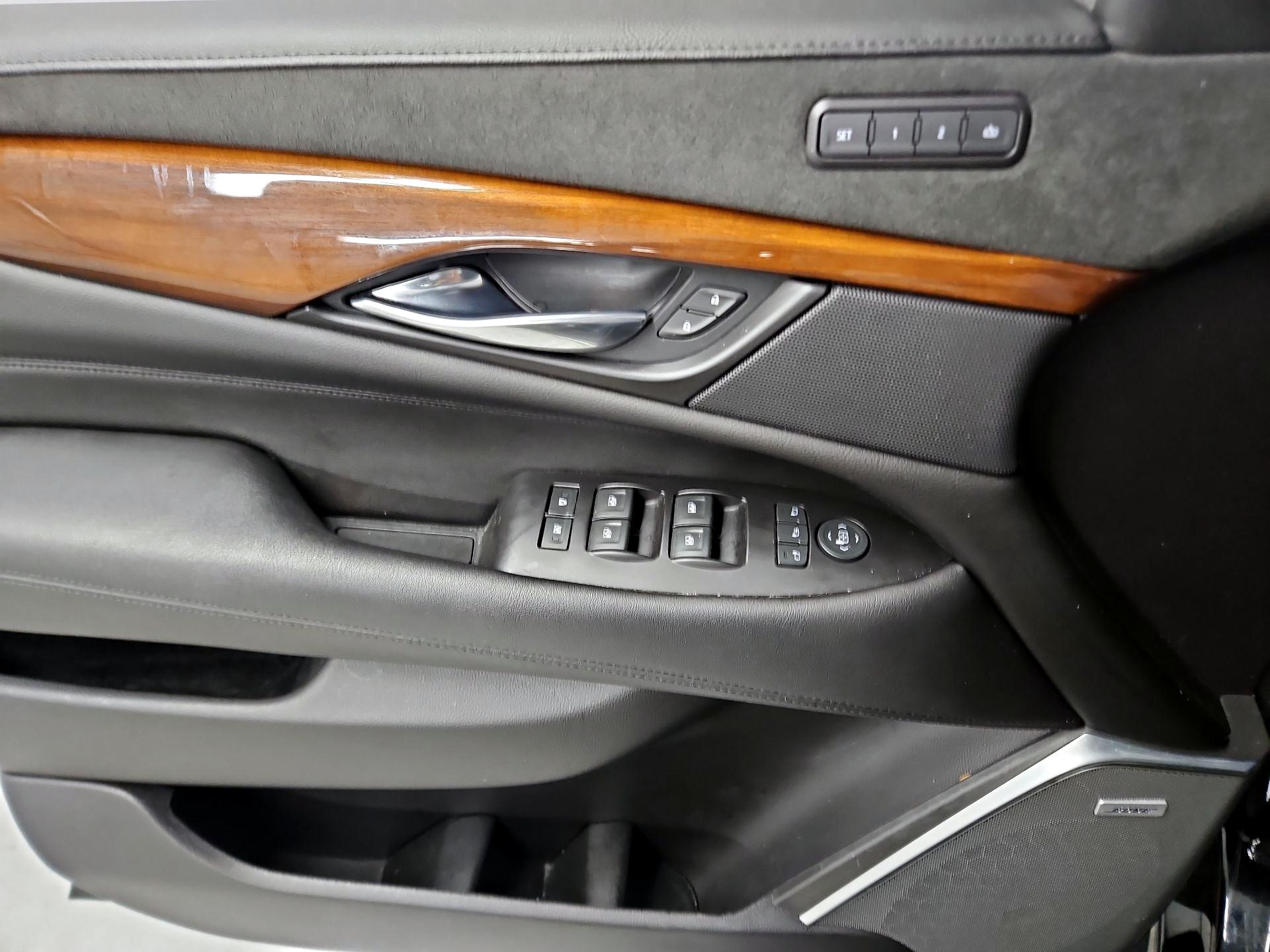 Thumbnail: 2020 Cadillac Escalade - 12