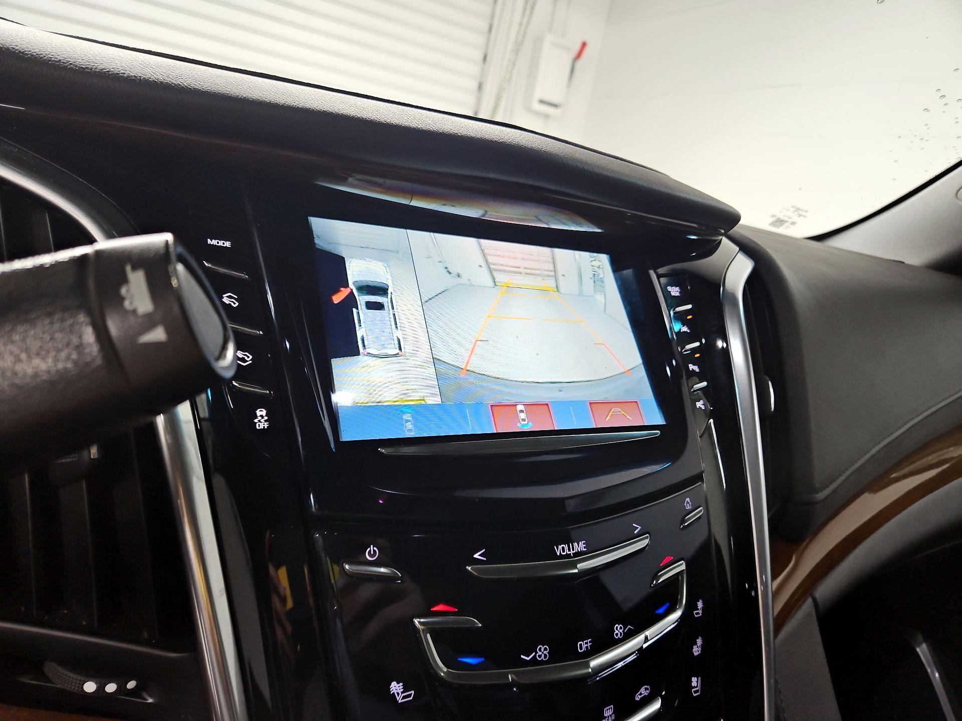 Thumbnail: 2020 Cadillac Escalade - 15