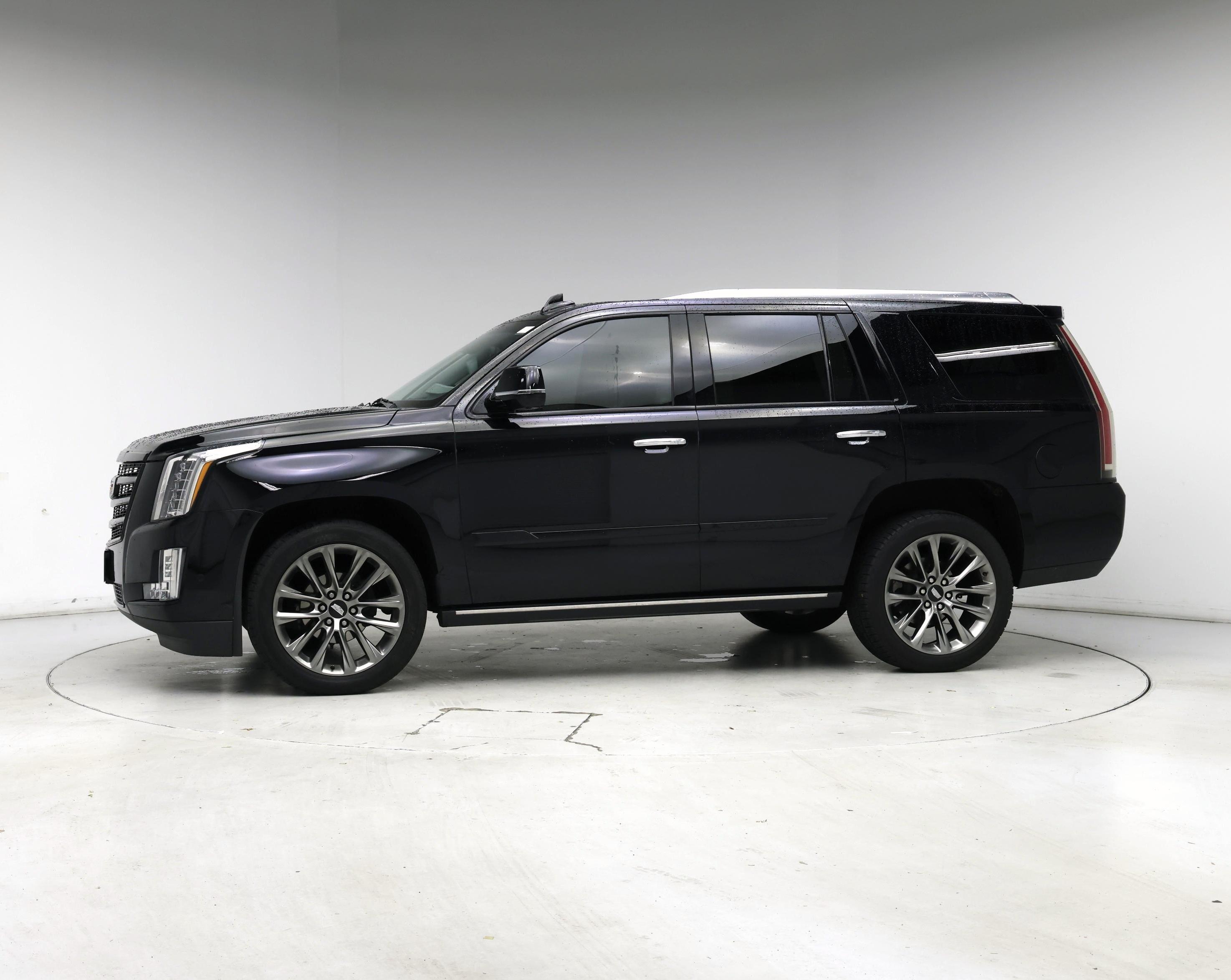 Thumbnail: 2020 Cadillac Escalade - 3