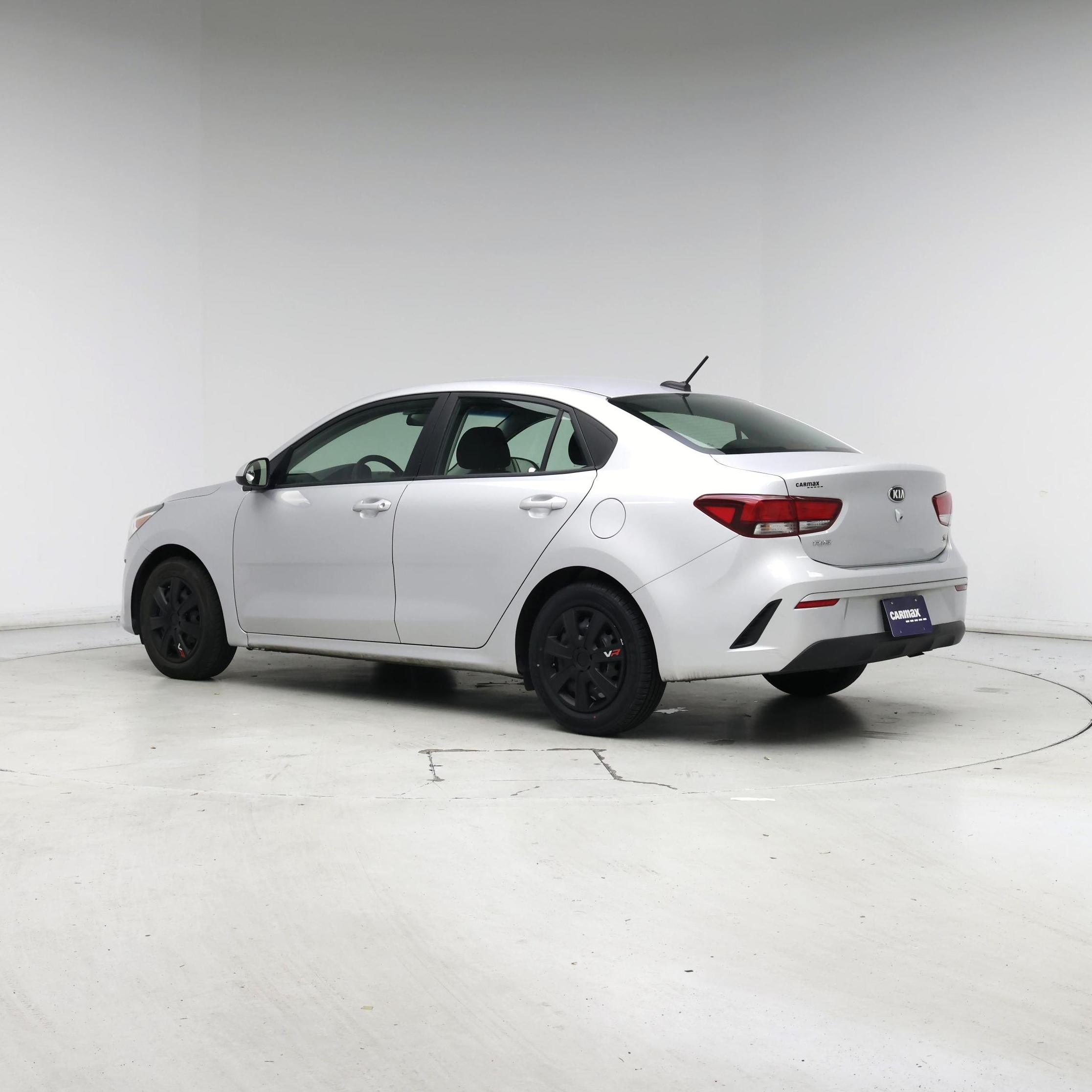 Thumbnail: 2021 Kia Rio - 2