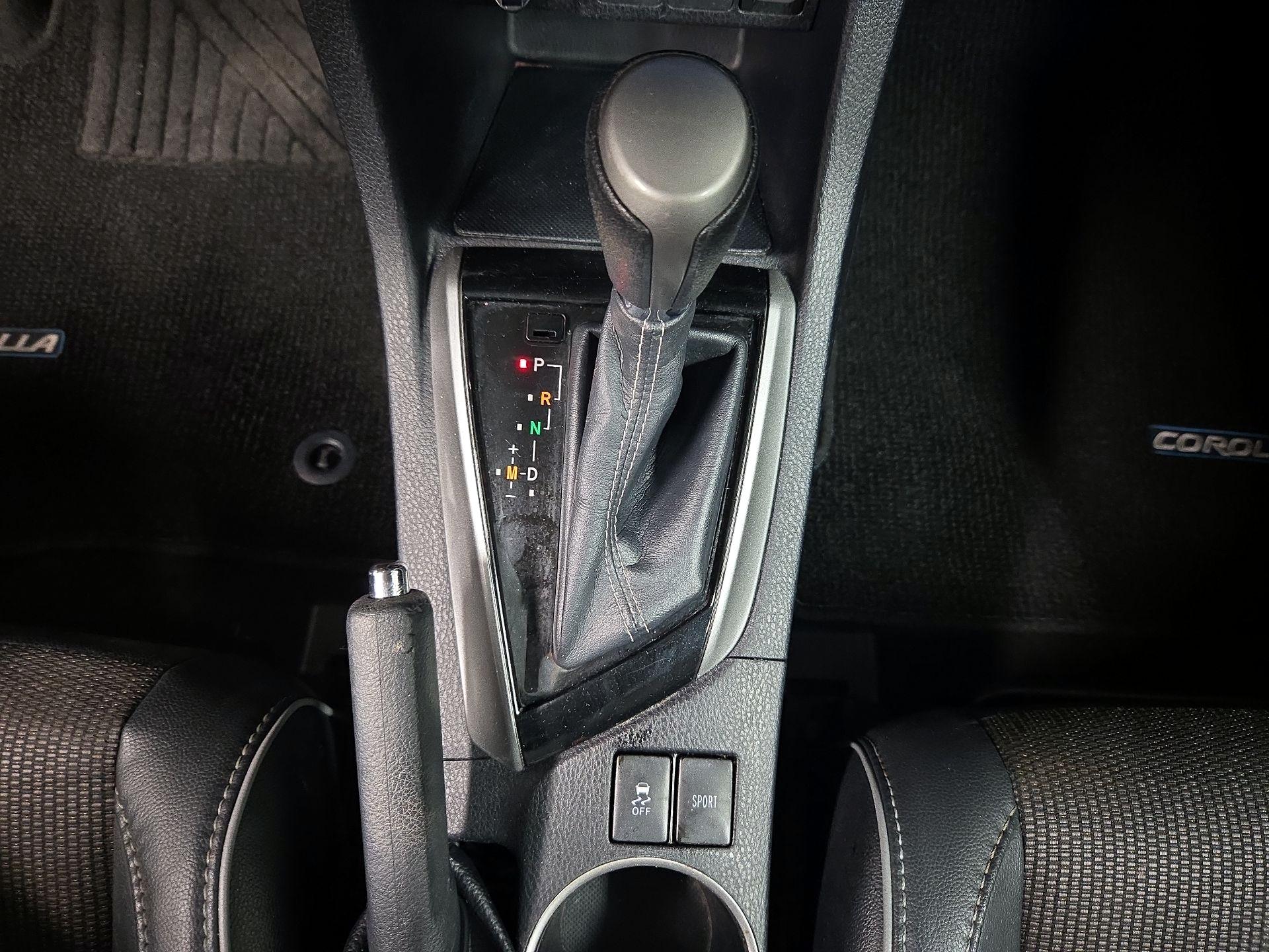 Thumbnail: 2014 Toyota Corolla - 17