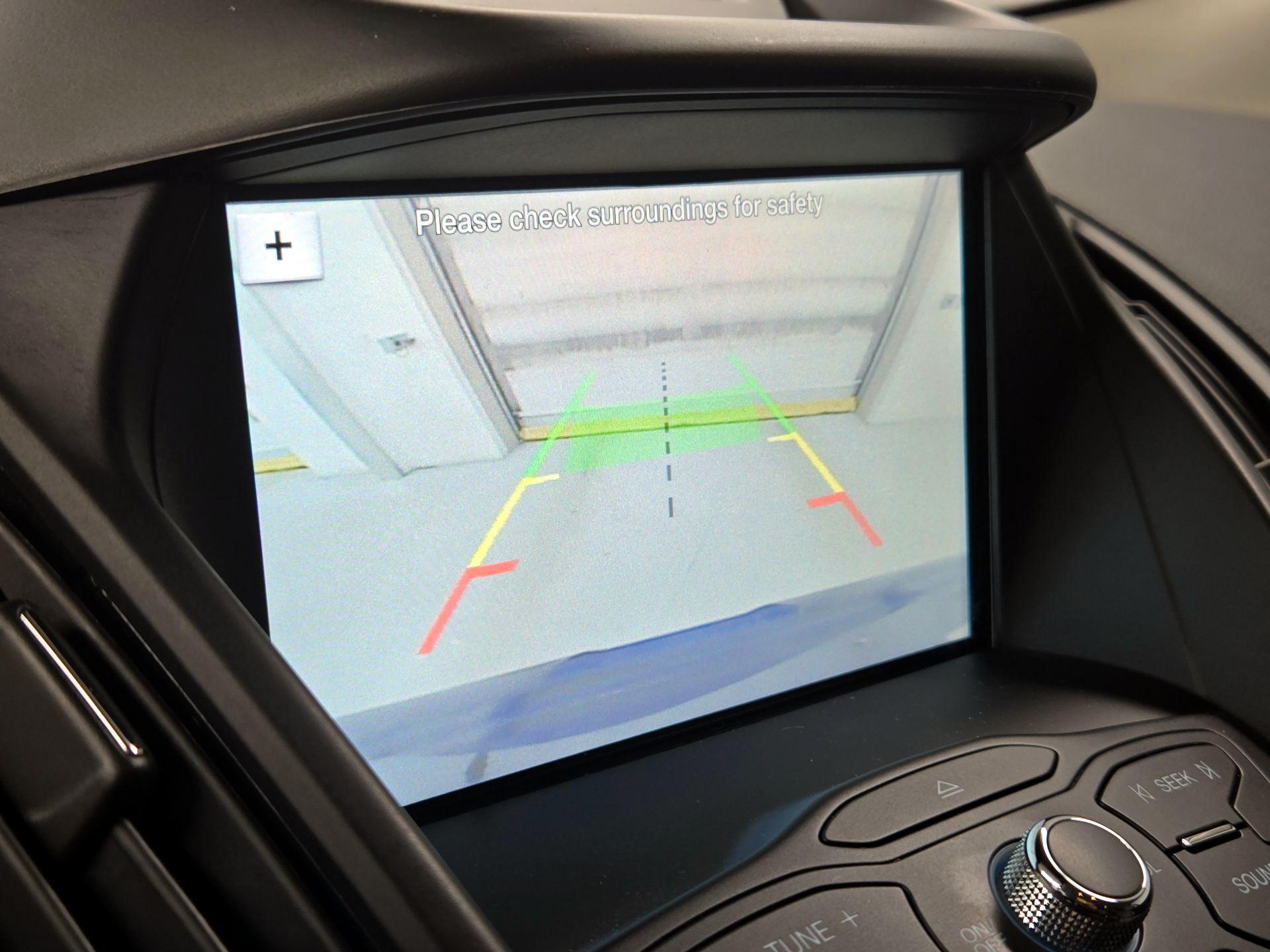 Thumbnail: 2016 Ford Escape - 14