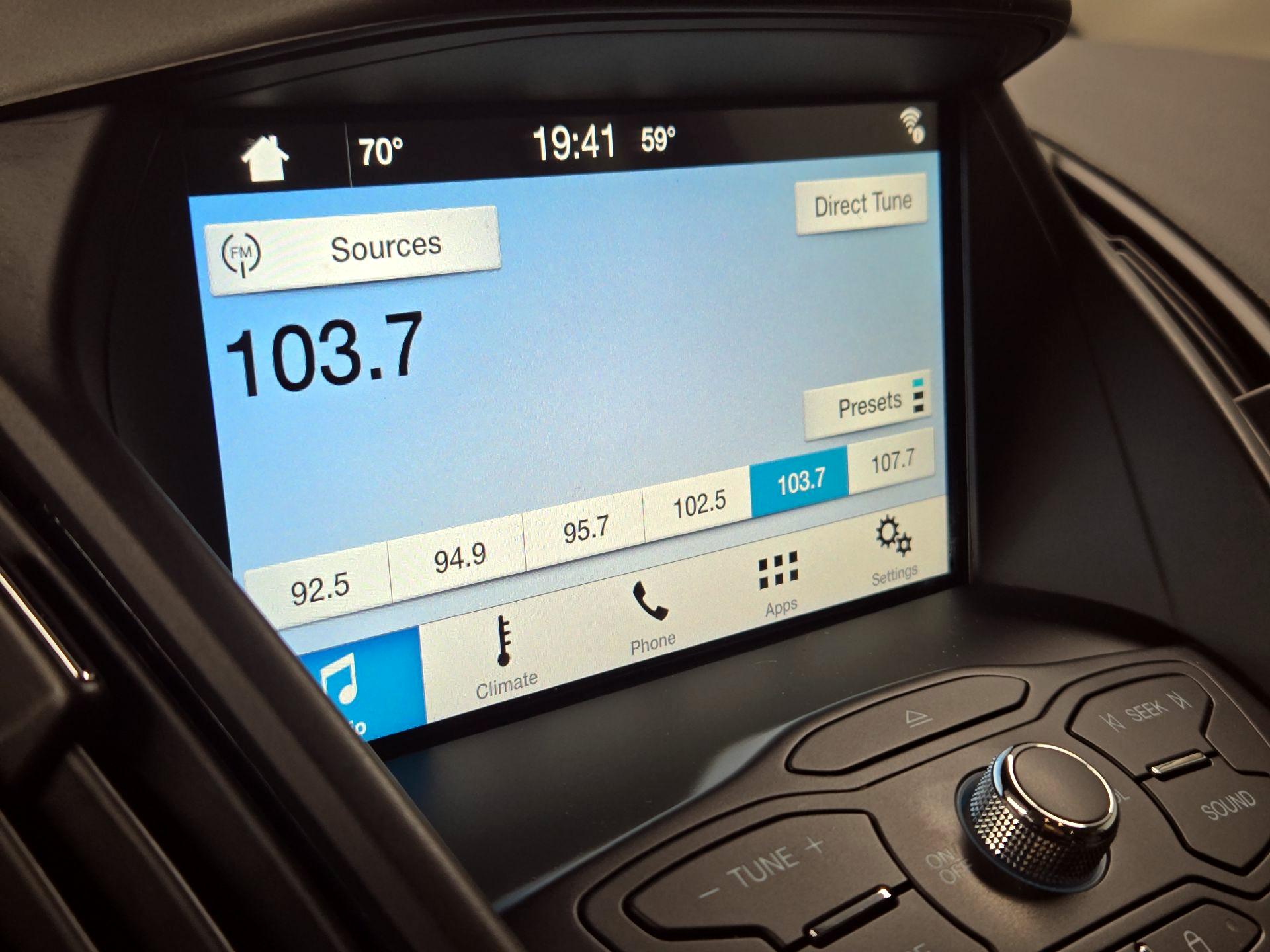 Thumbnail: 2016 Ford Escape - 15