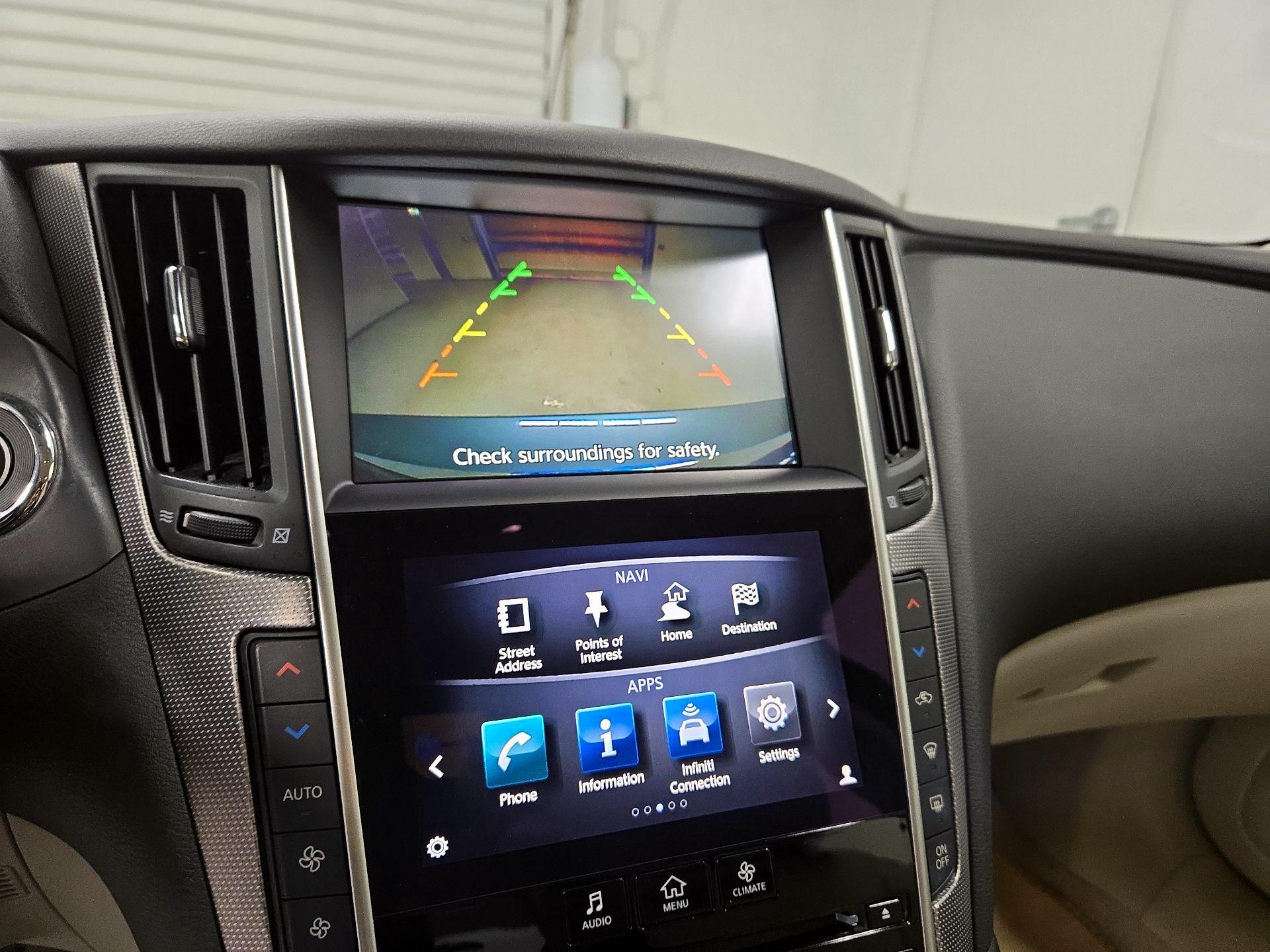 Thumbnail: 2015 INFINITI Q50 - 15