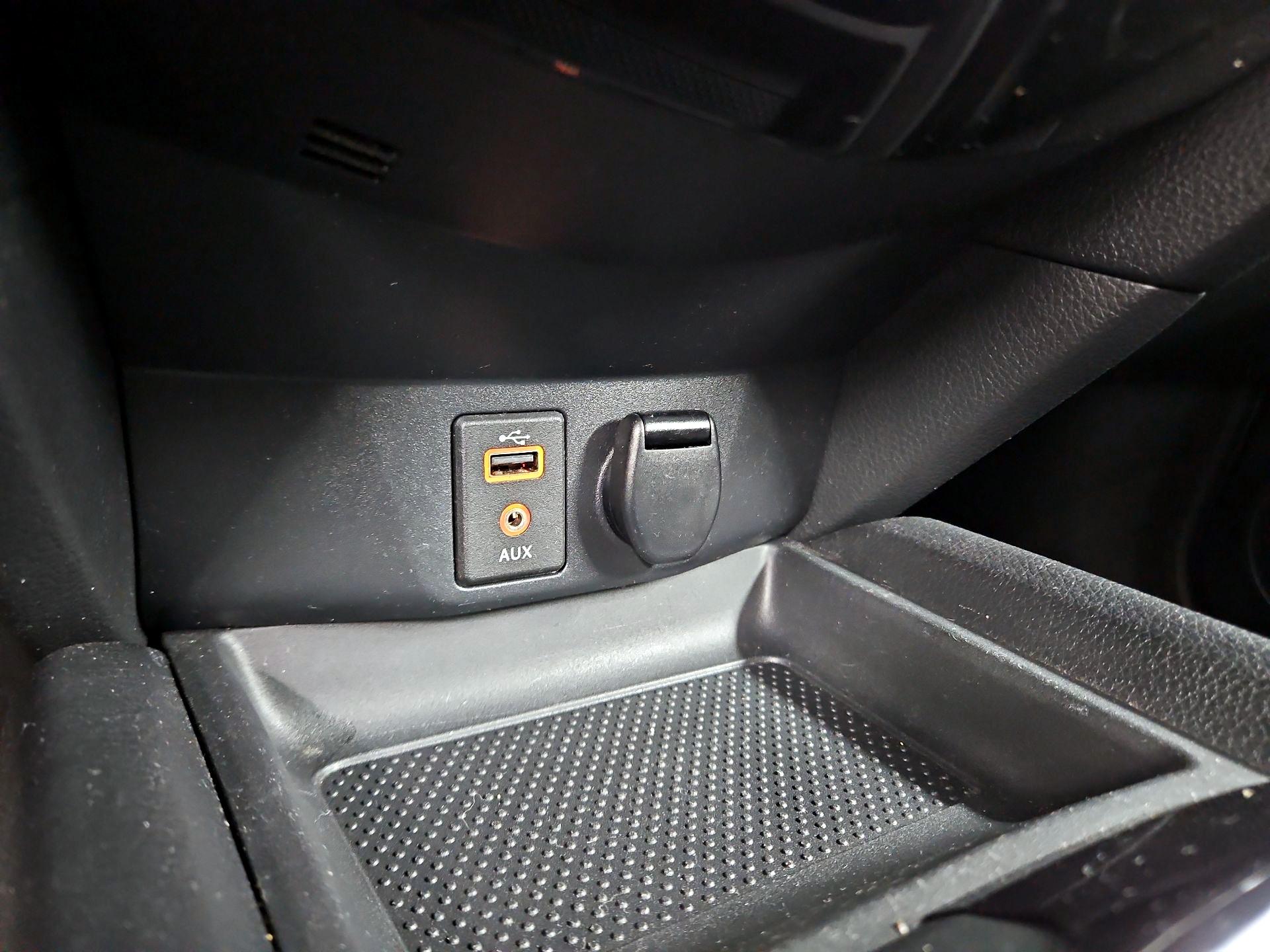 Thumbnail: 2017 Nissan Rogue - 18