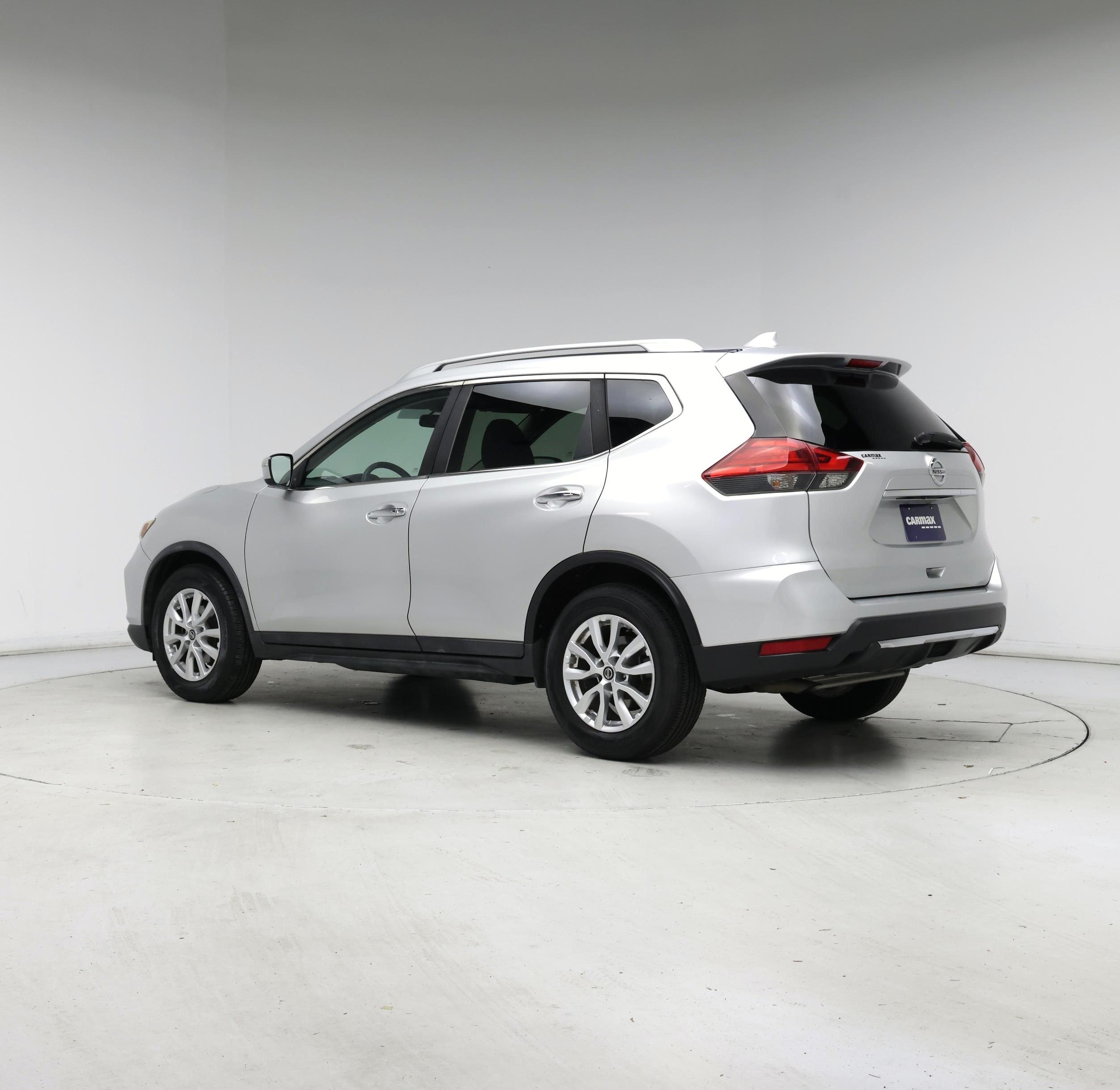 Thumbnail: 2017 Nissan Rogue - 2