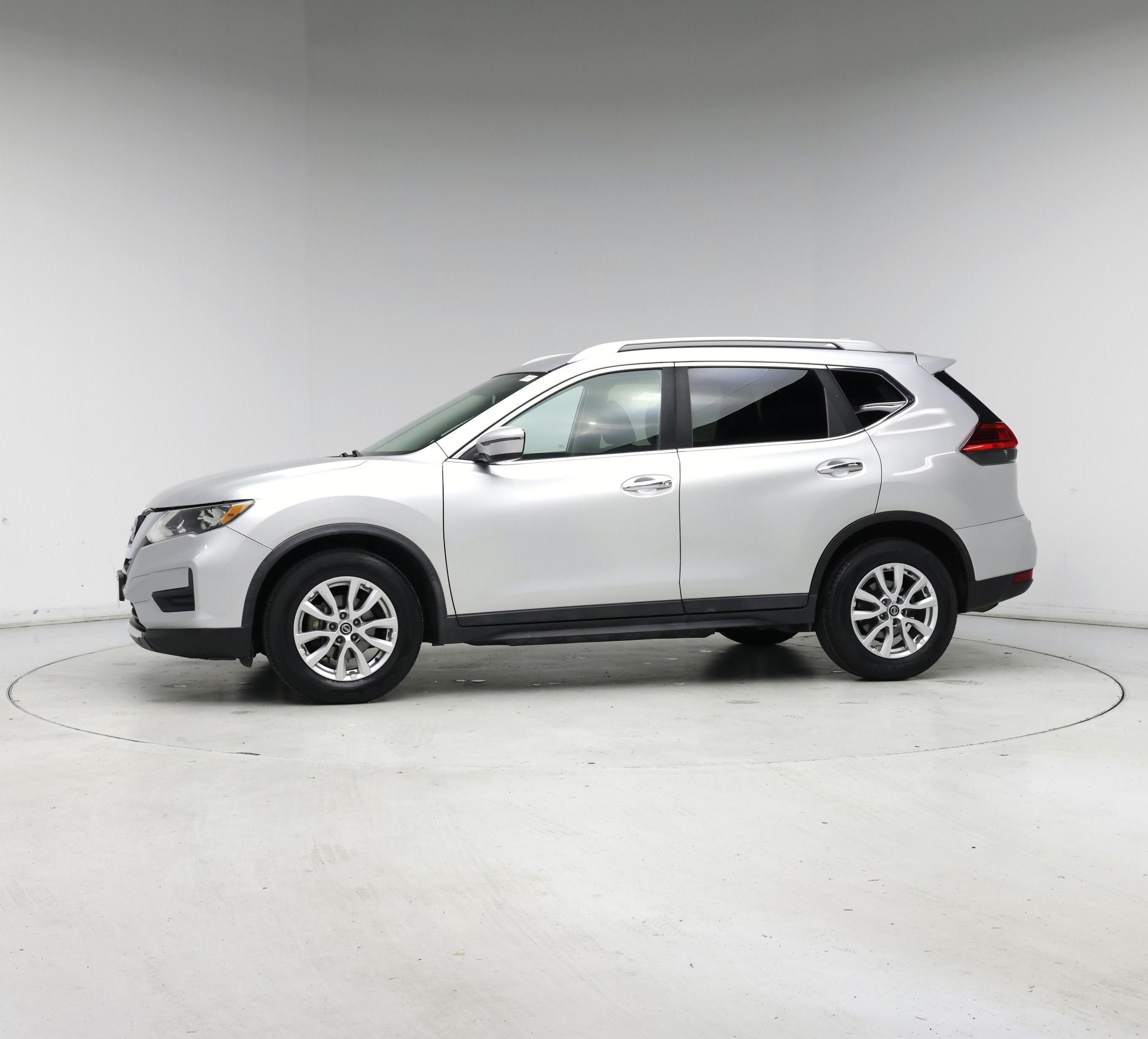 Thumbnail: 2017 Nissan Rogue - 3