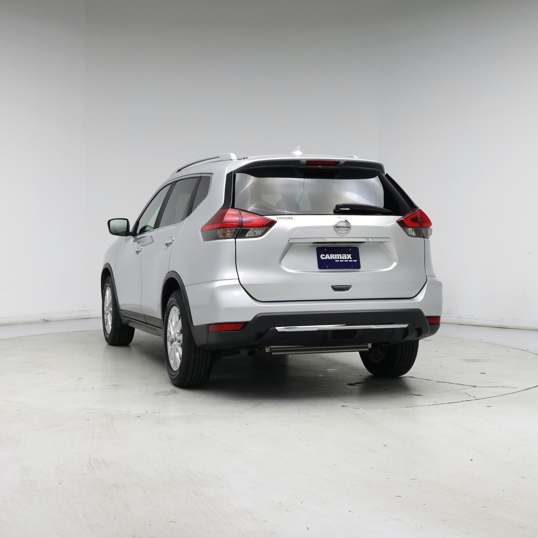 Thumbnail: 2017 Nissan Rogue - 6